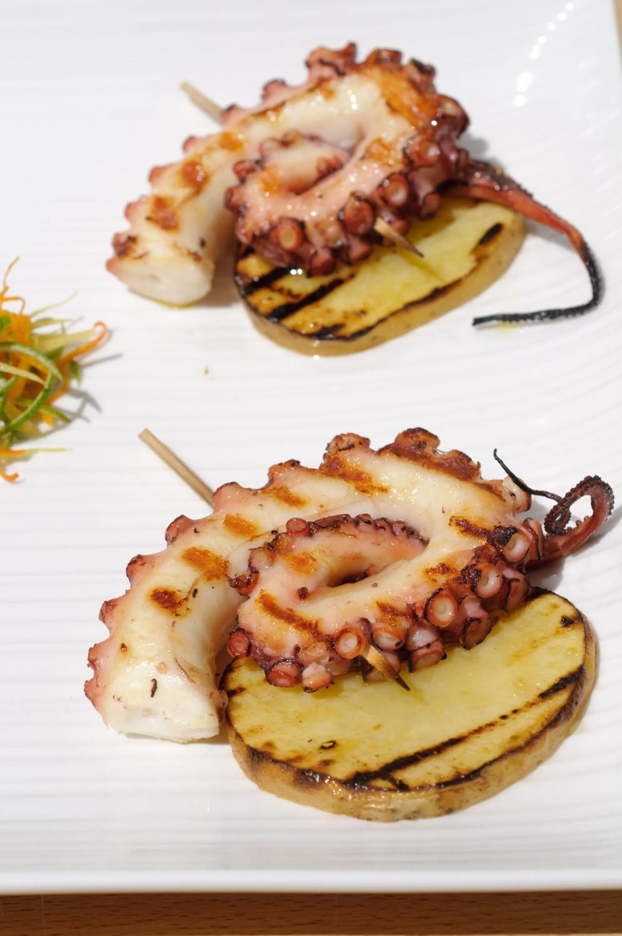 Restaurant/places to eat in Kiss Beachfront Hotel & Restaurant