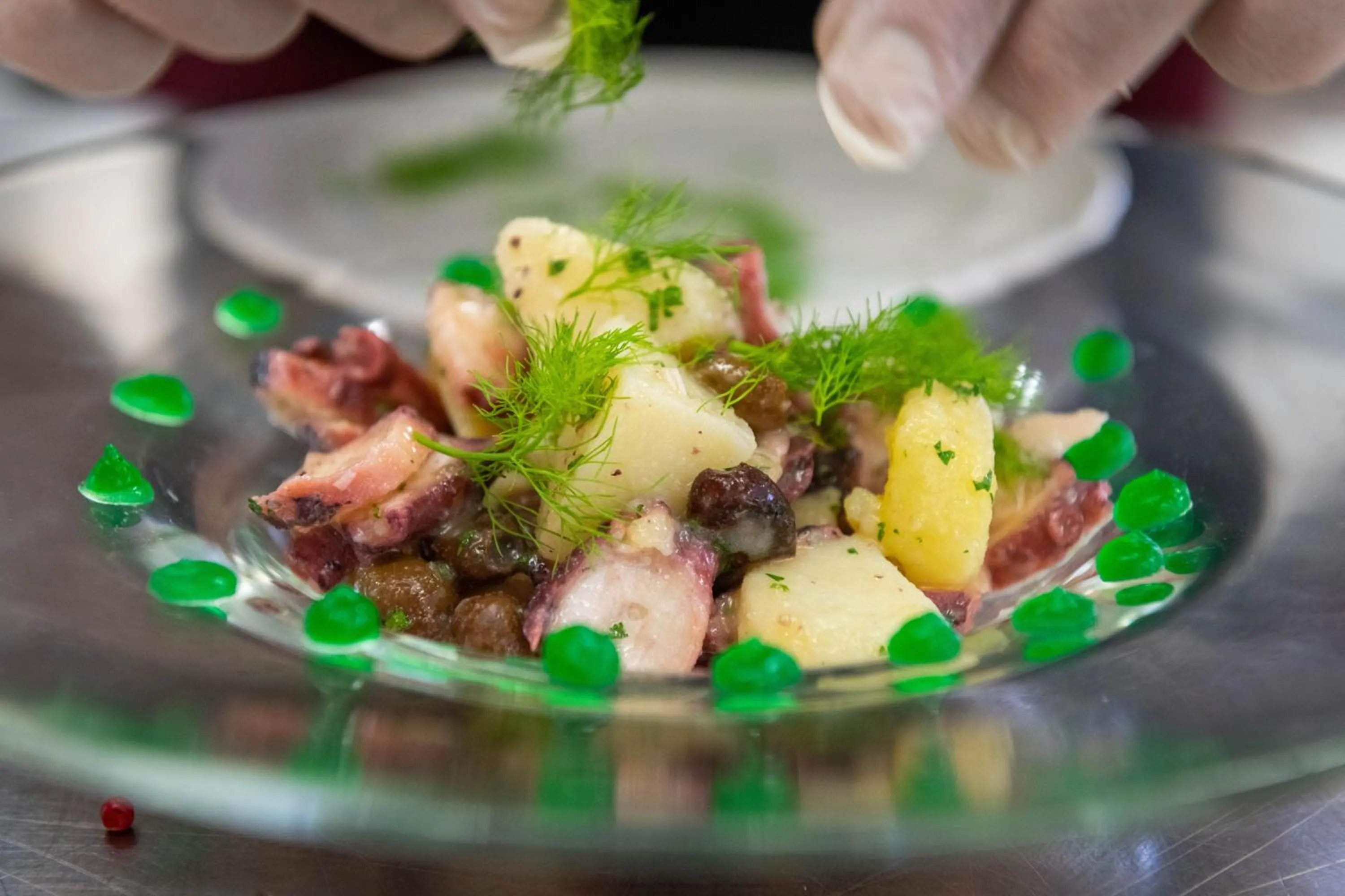 Restaurant/places to eat in Kiss Beachfront Hotel & Restaurant