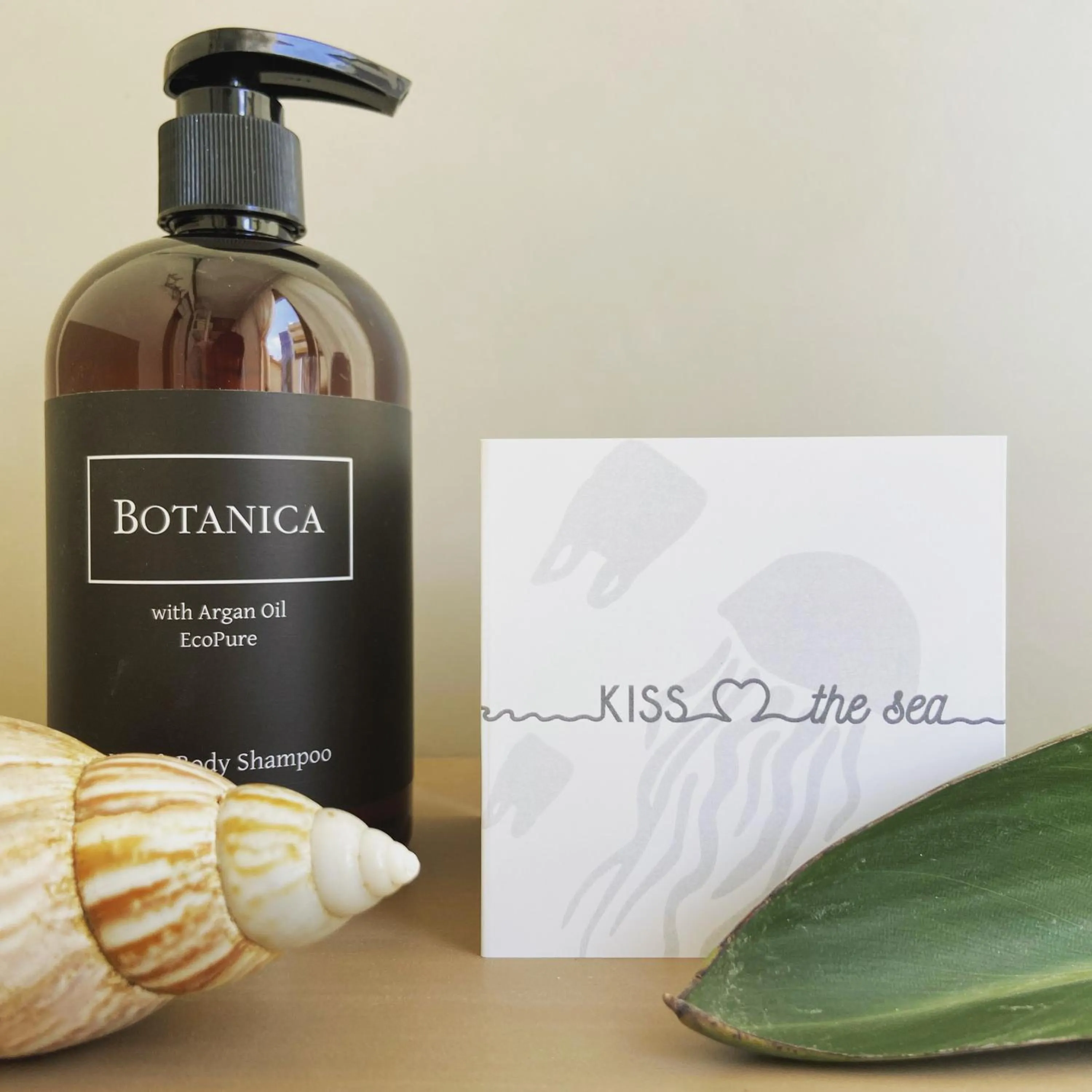 Bathroom in Kiss Beachfront Hotel & Restaurant