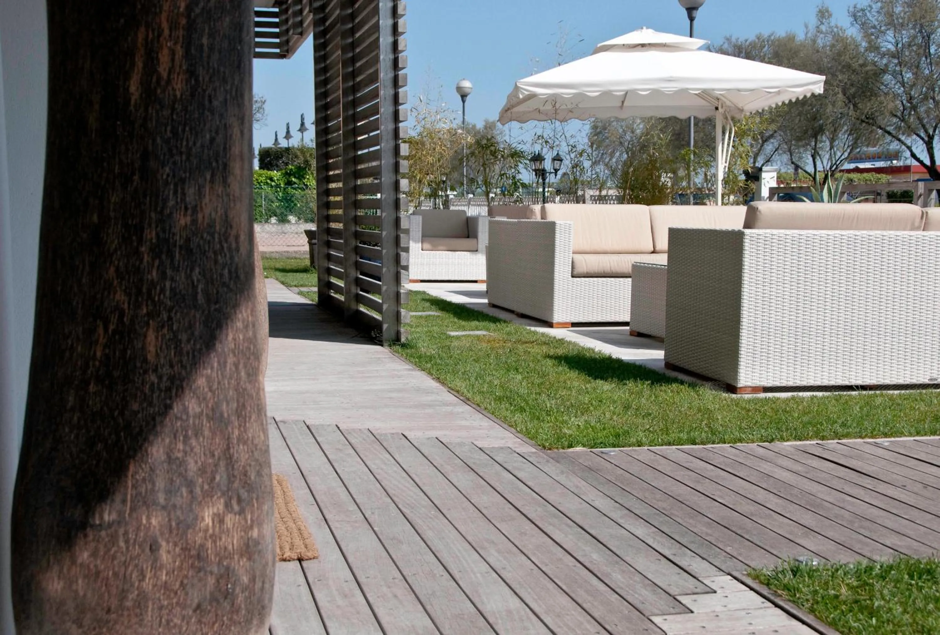 Summer in Kiss Beachfront Hotel & Restaurant