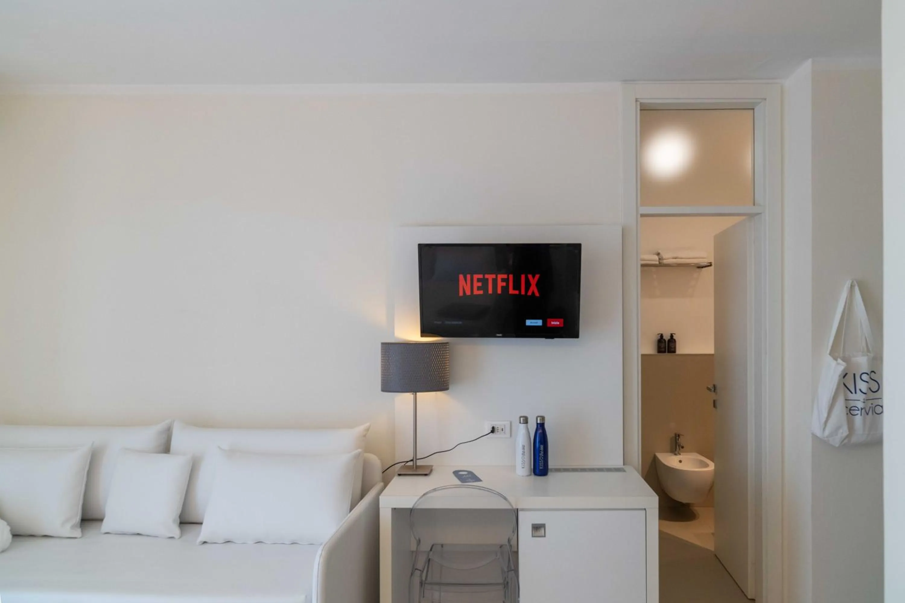 Bedroom in Kiss Beachfront Hotel & Restaurant