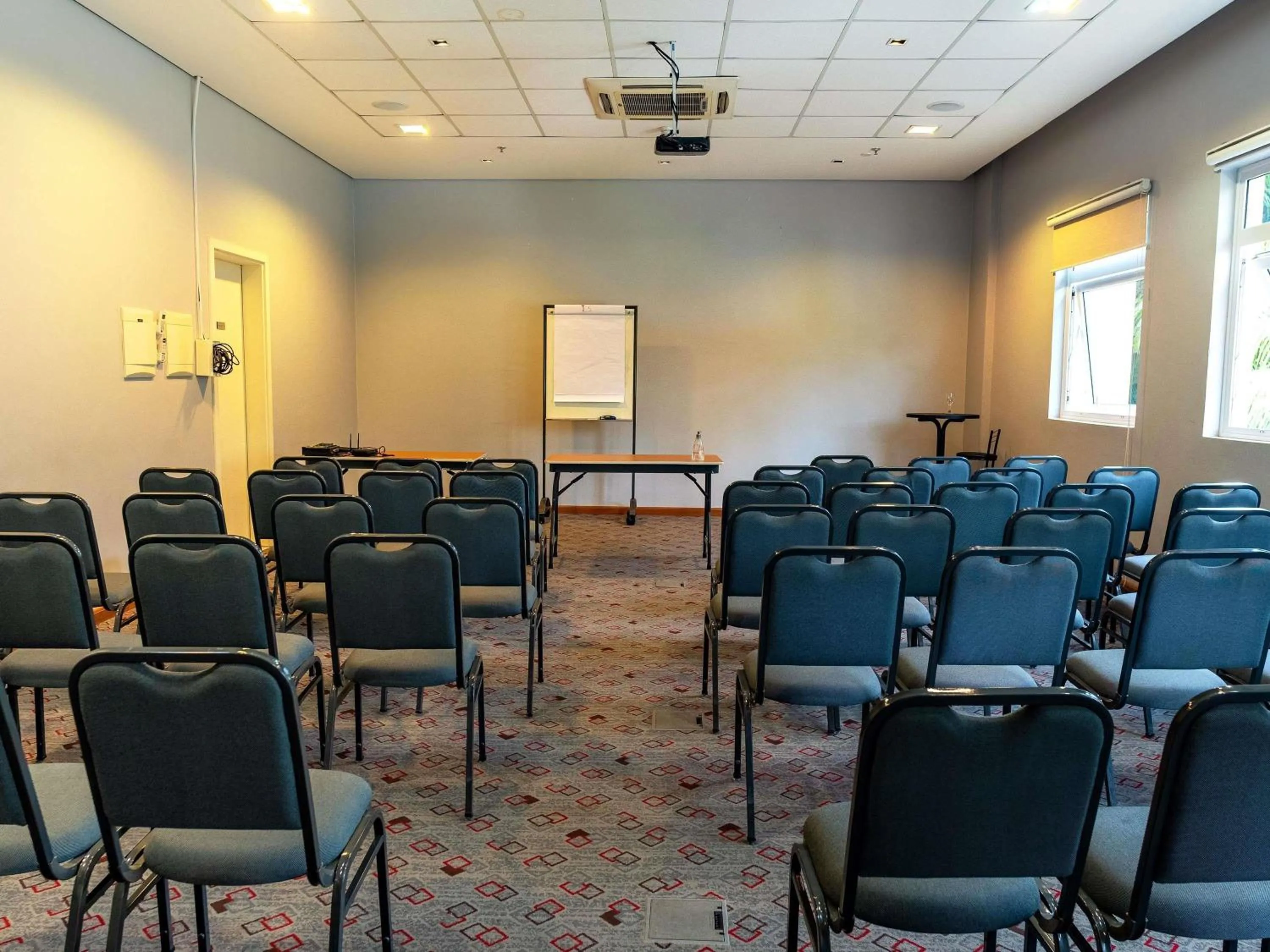 Meeting/conference room in ibis Novo Hamburgo