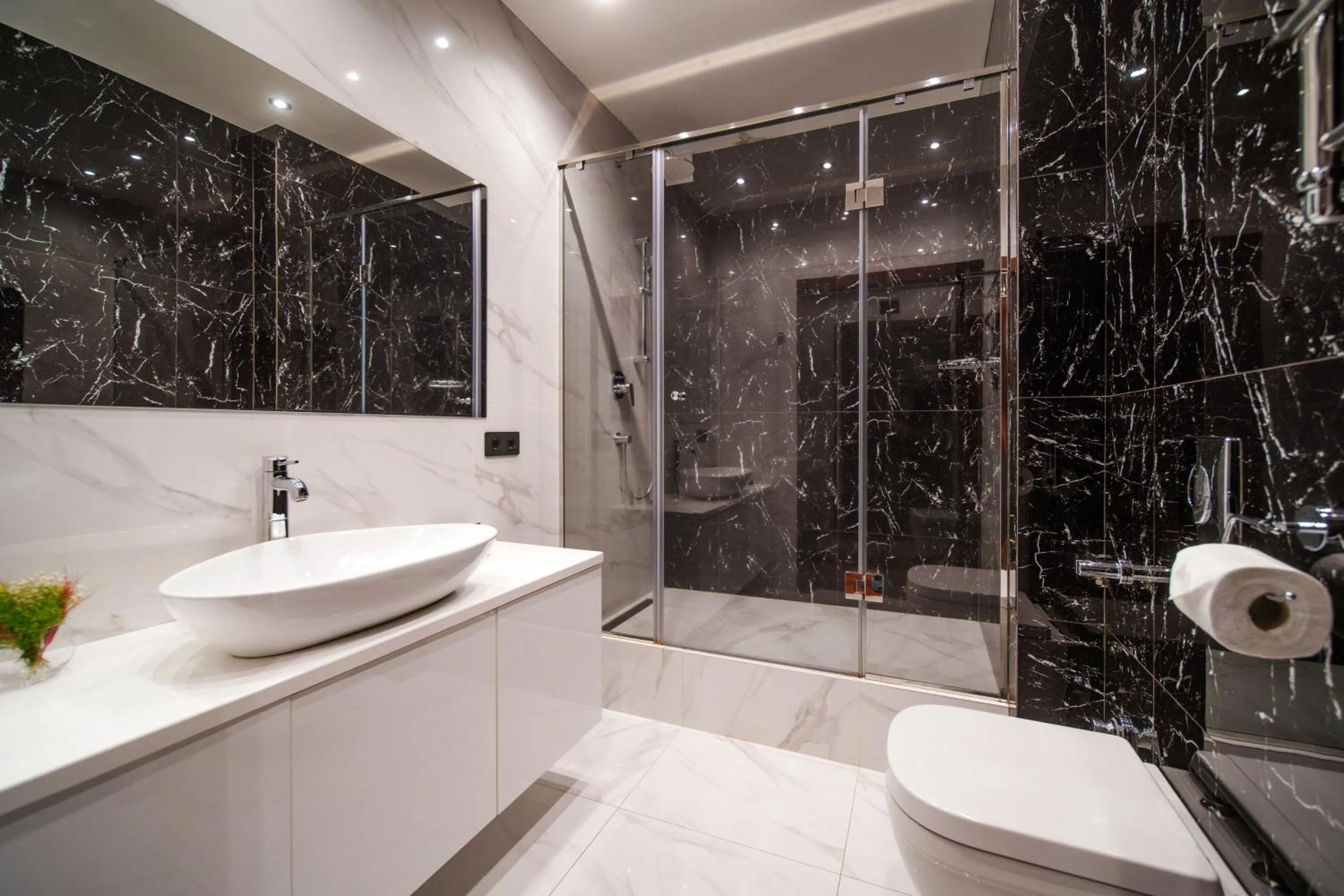 Toilet in Arch Apart Hotel