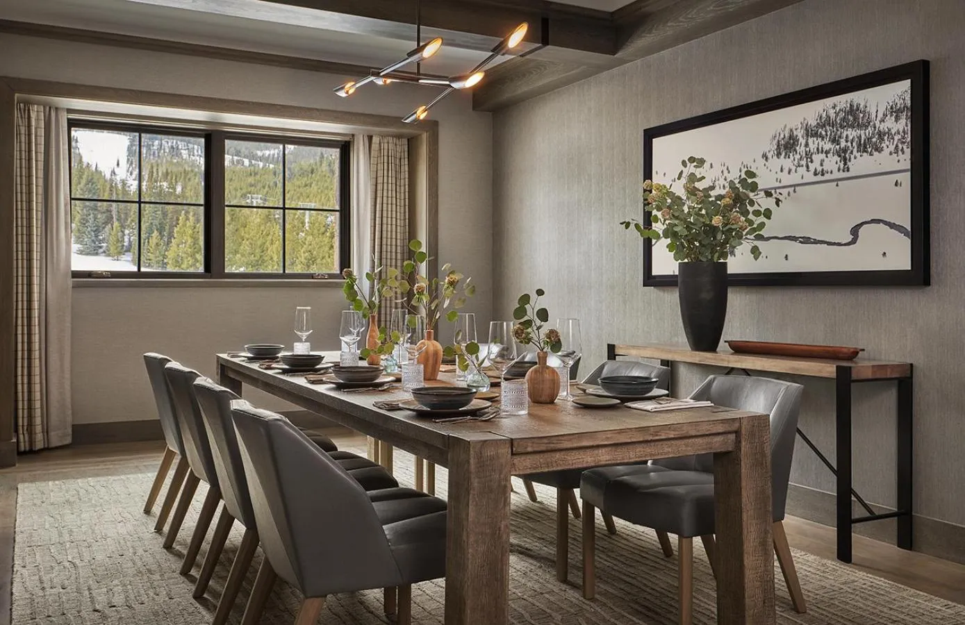 Dining area in Montage Big Sky