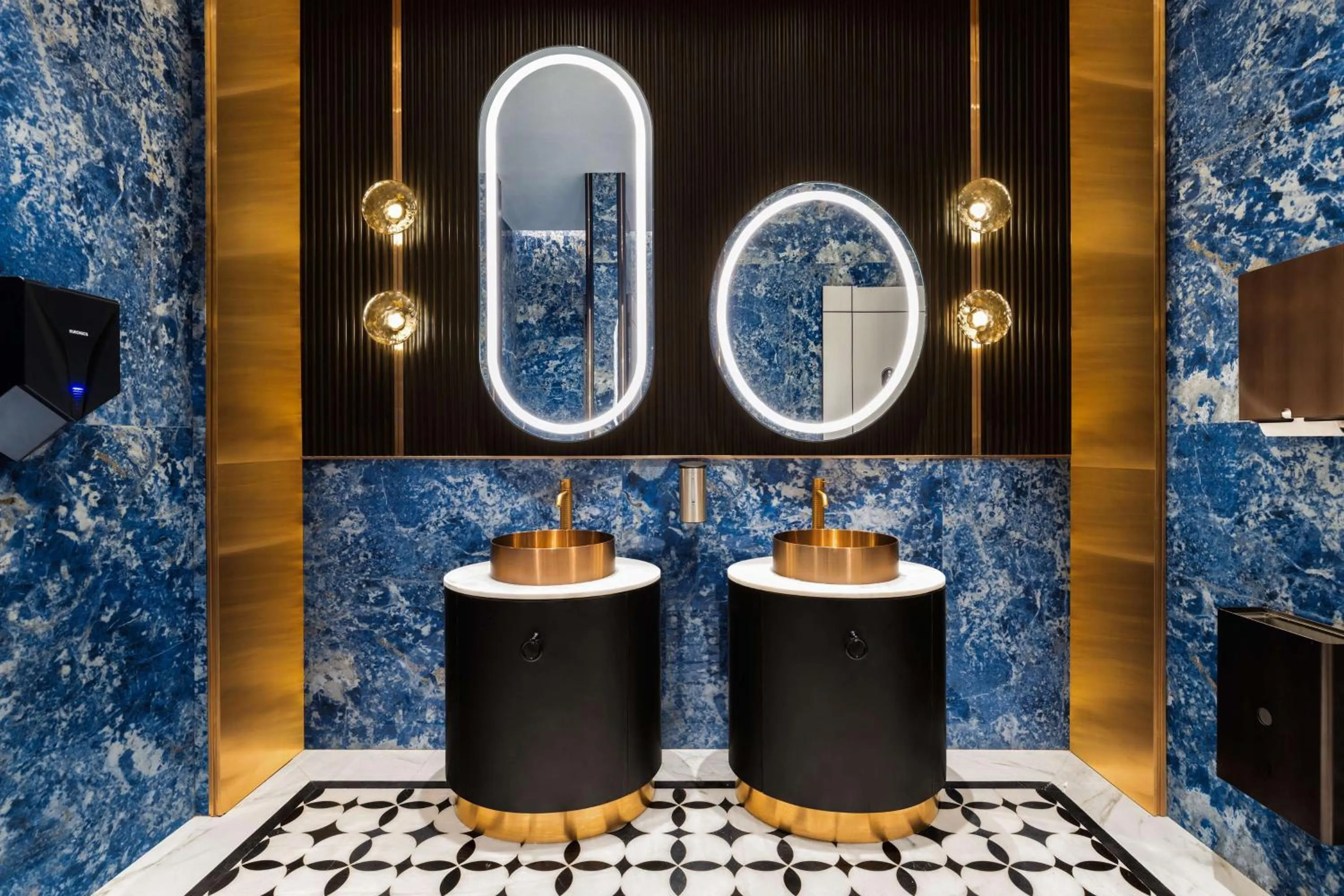 Property building in Radisson Mumbai Goregaon