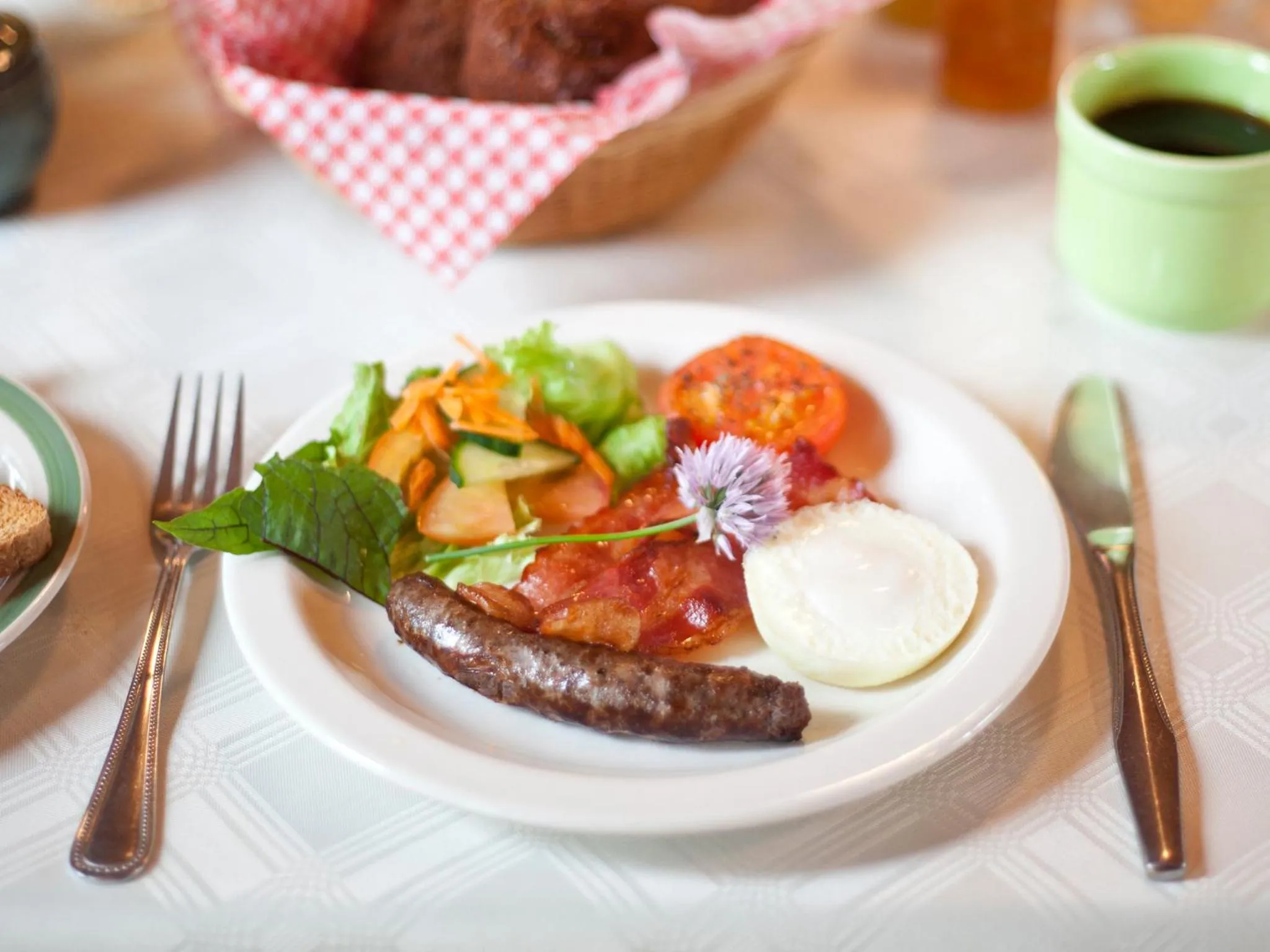 Restaurant/places to eat in Andelomi Forest Lodge