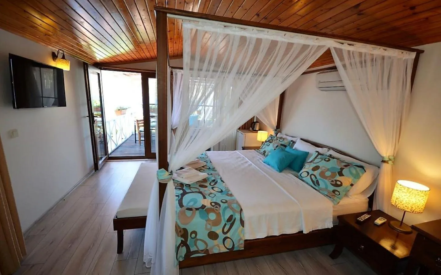 Photo of the whole room in Aphrodite Hotel Bozburun