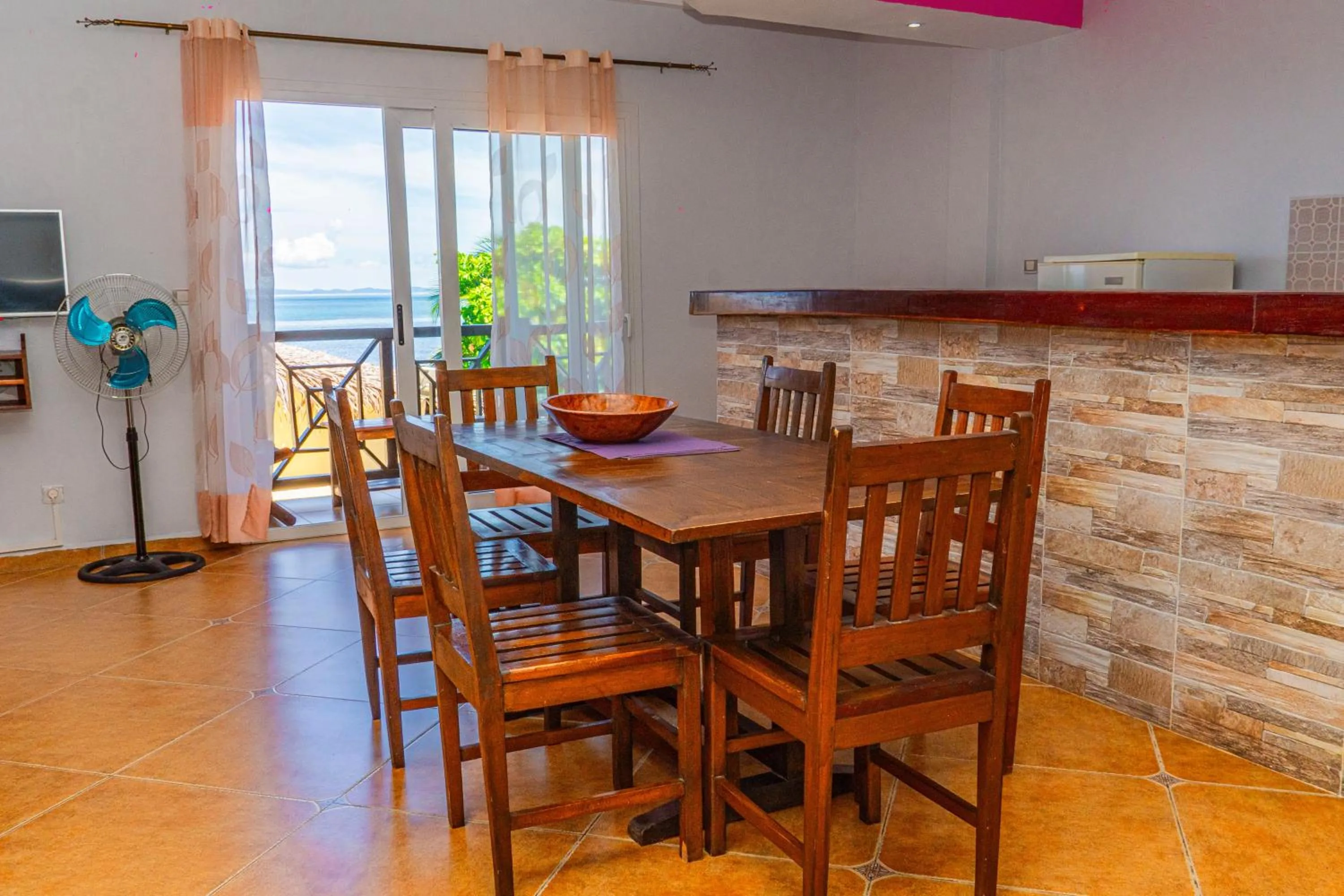 Communal lounge/ TV room in Hotel-Residence Au Sable Blanc