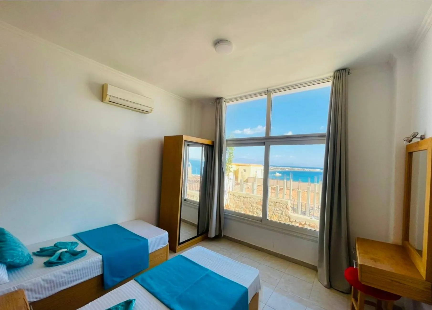 Bed in Seaview Panorama Hotel