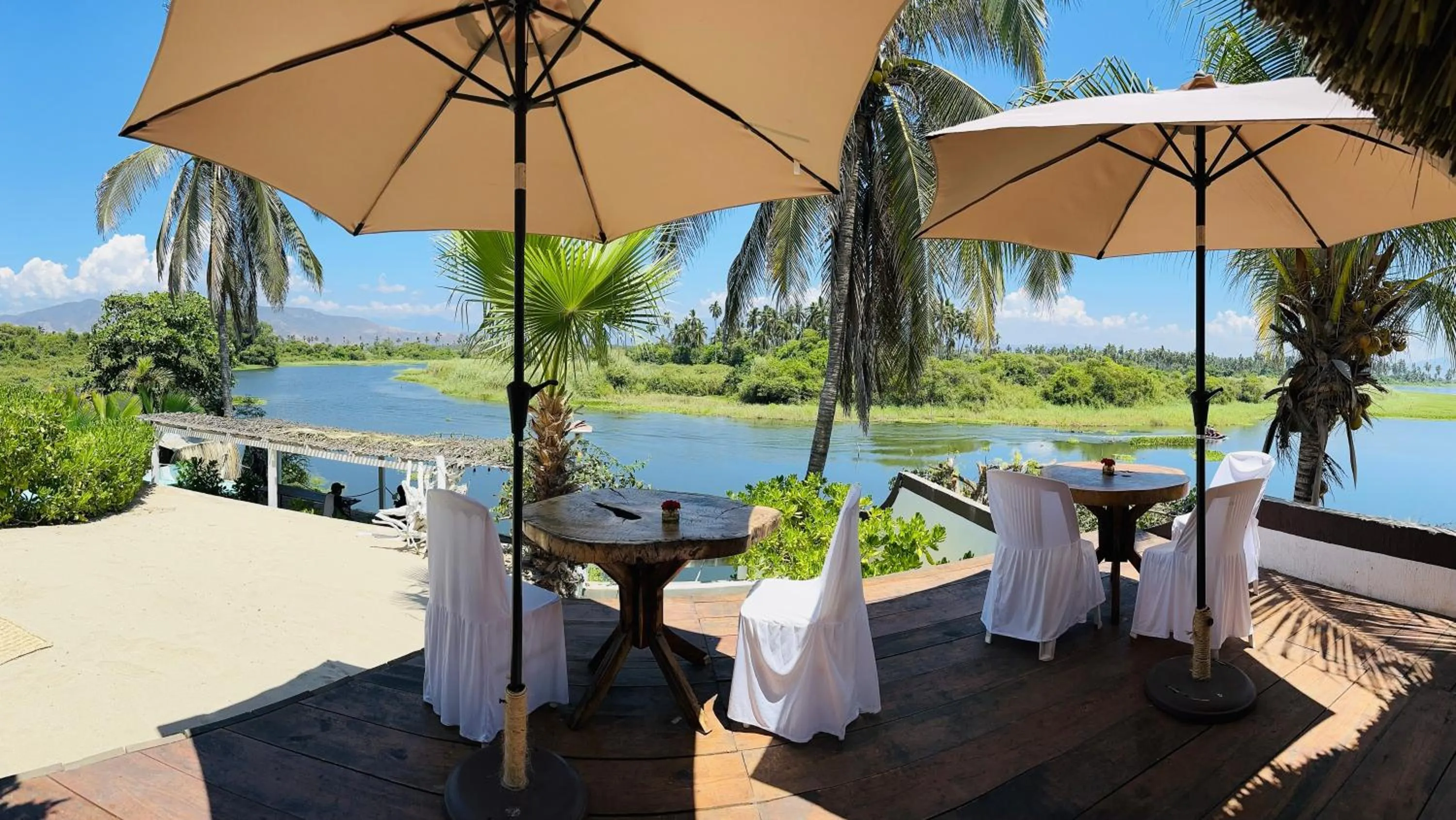 Restaurant/places to eat in Hotel Boutique Punta Jamaica