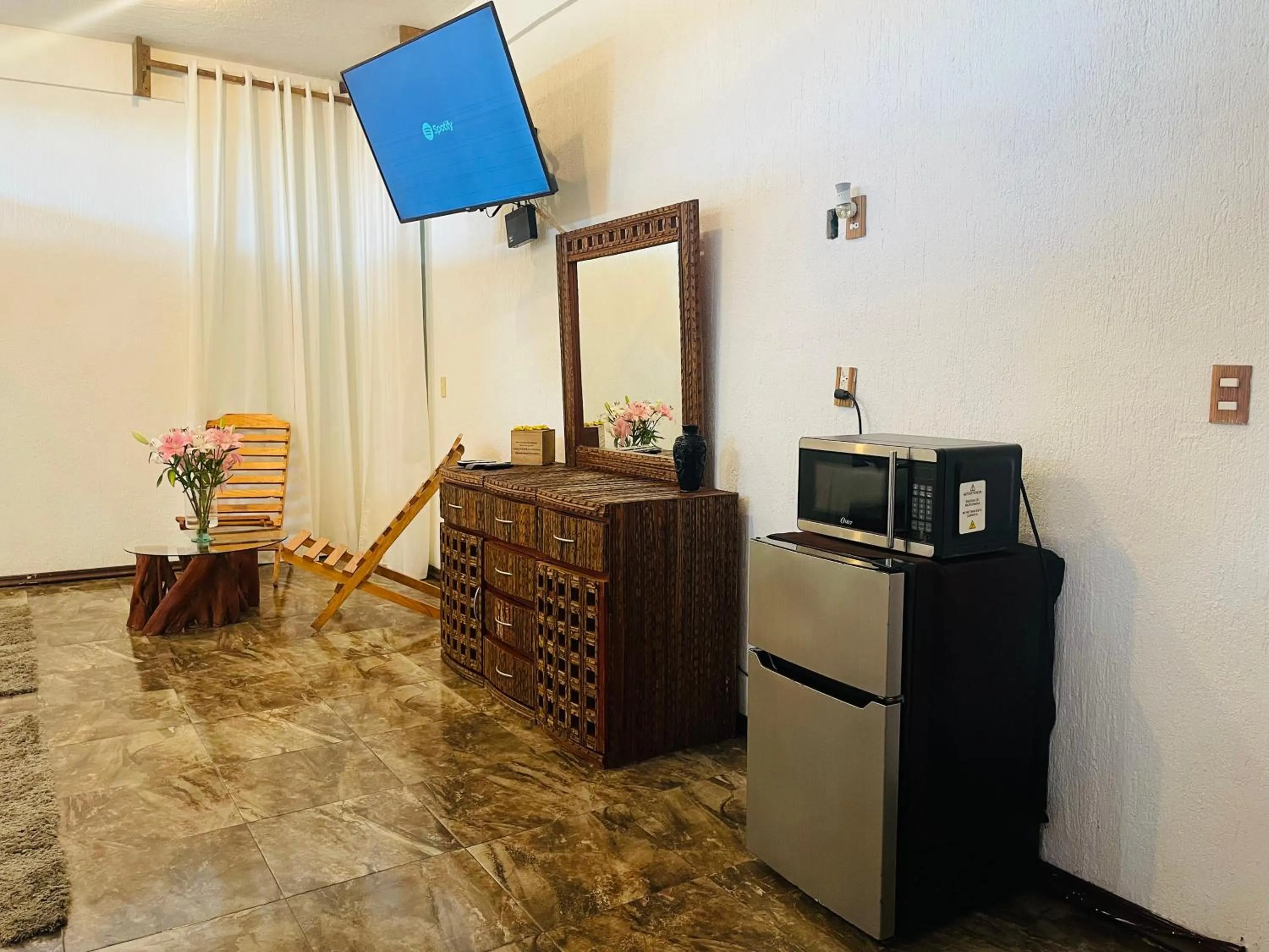 TV and multimedia in Hotel Boutique Punta Jamaica