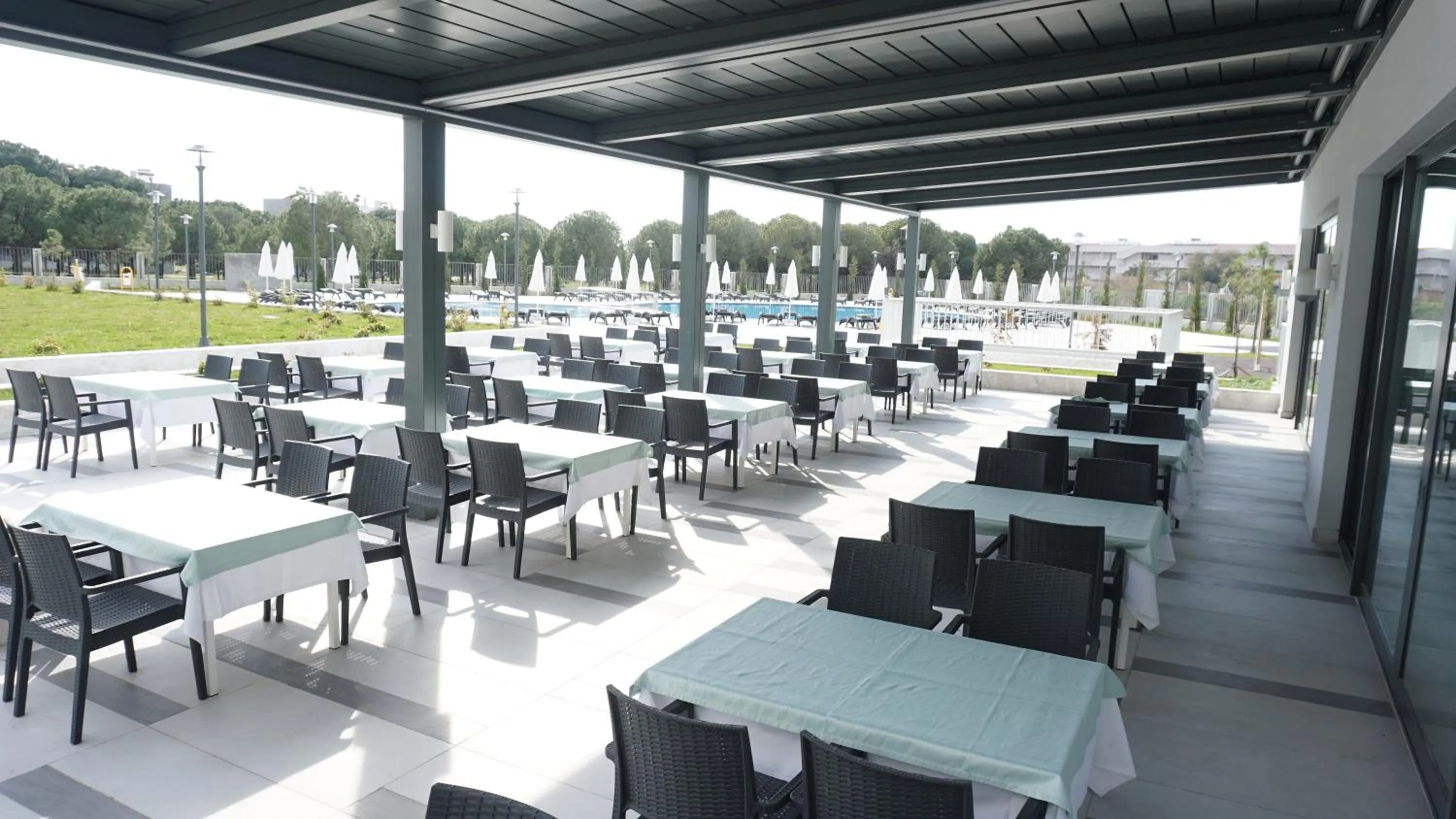 Restaurant/places to eat in TEZMADRA HOTEL