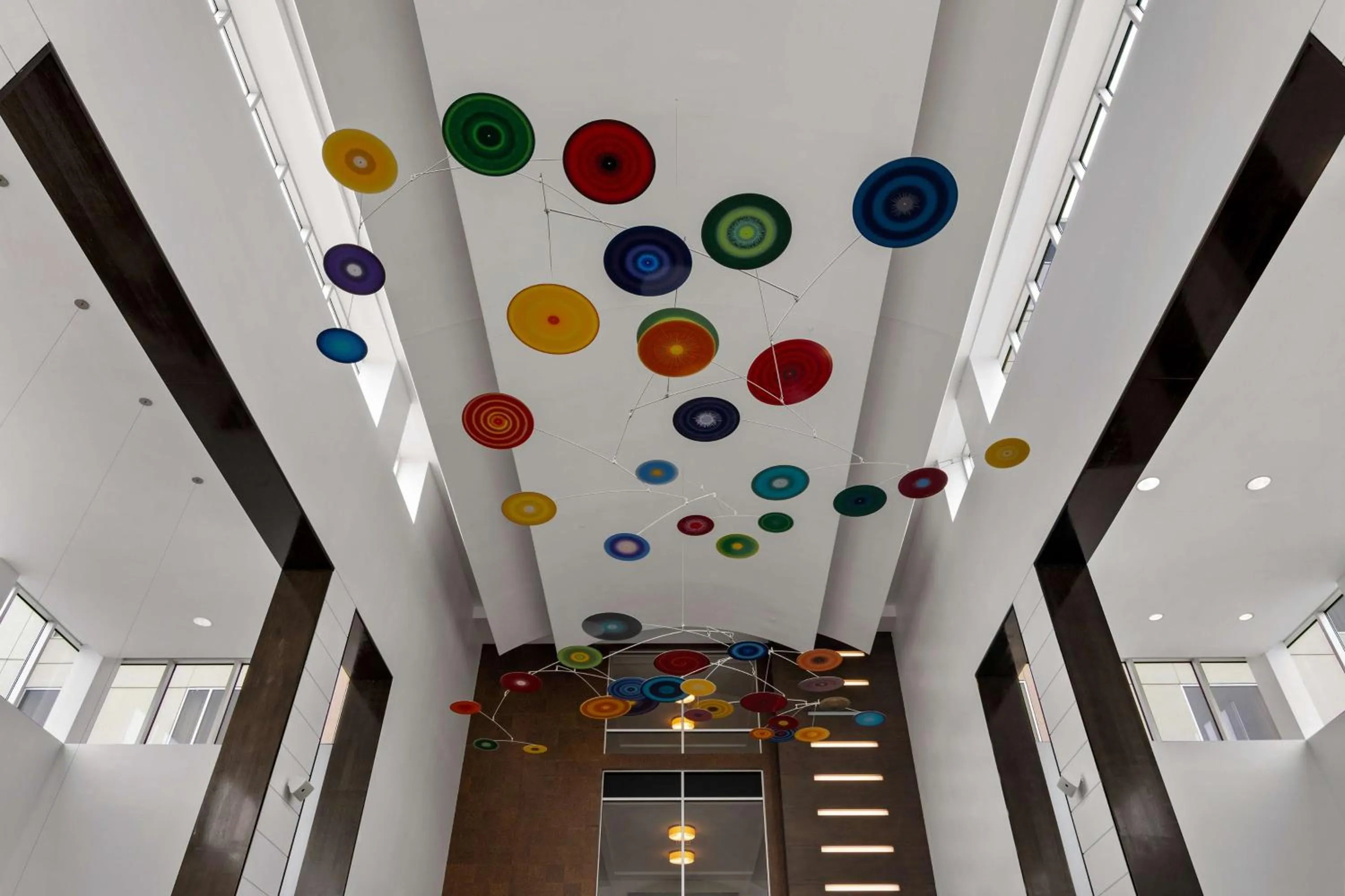 Lobby or reception in Embassy Suites by Hilton Newark Airport