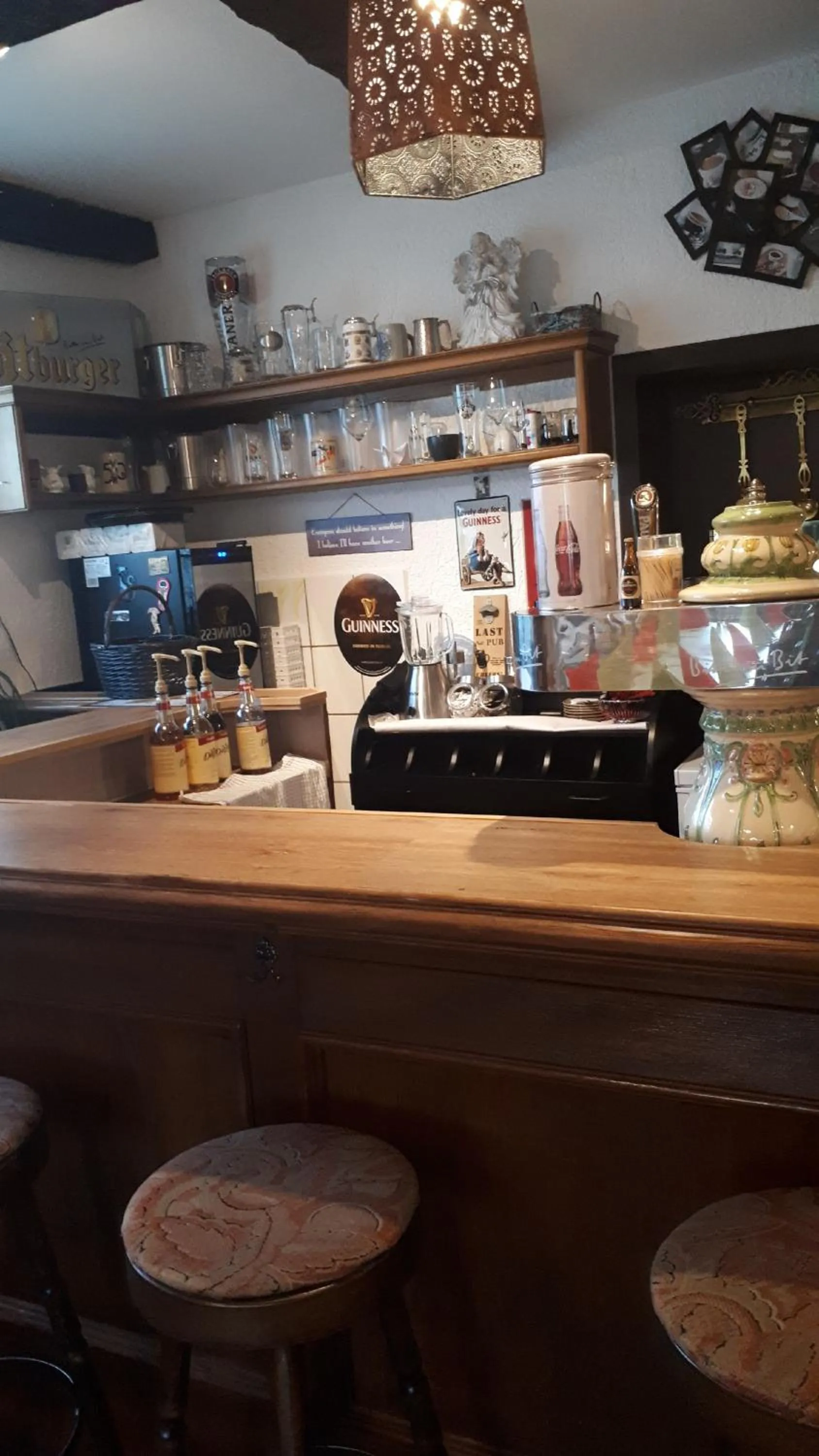 Alcoholic drinks in Hotel Restaurant Anna