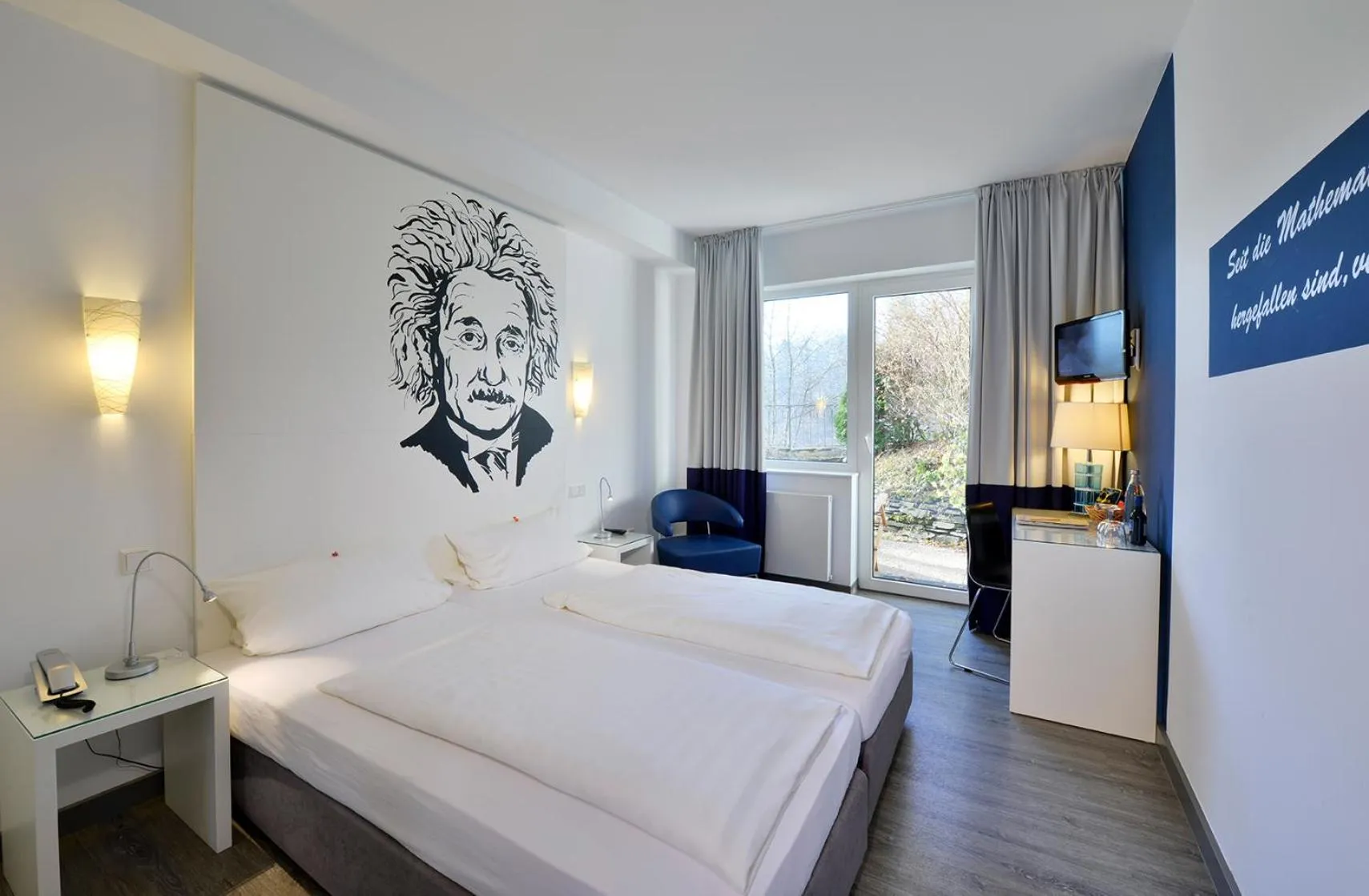 Bedroom, Bed in Hotel Alte Schule