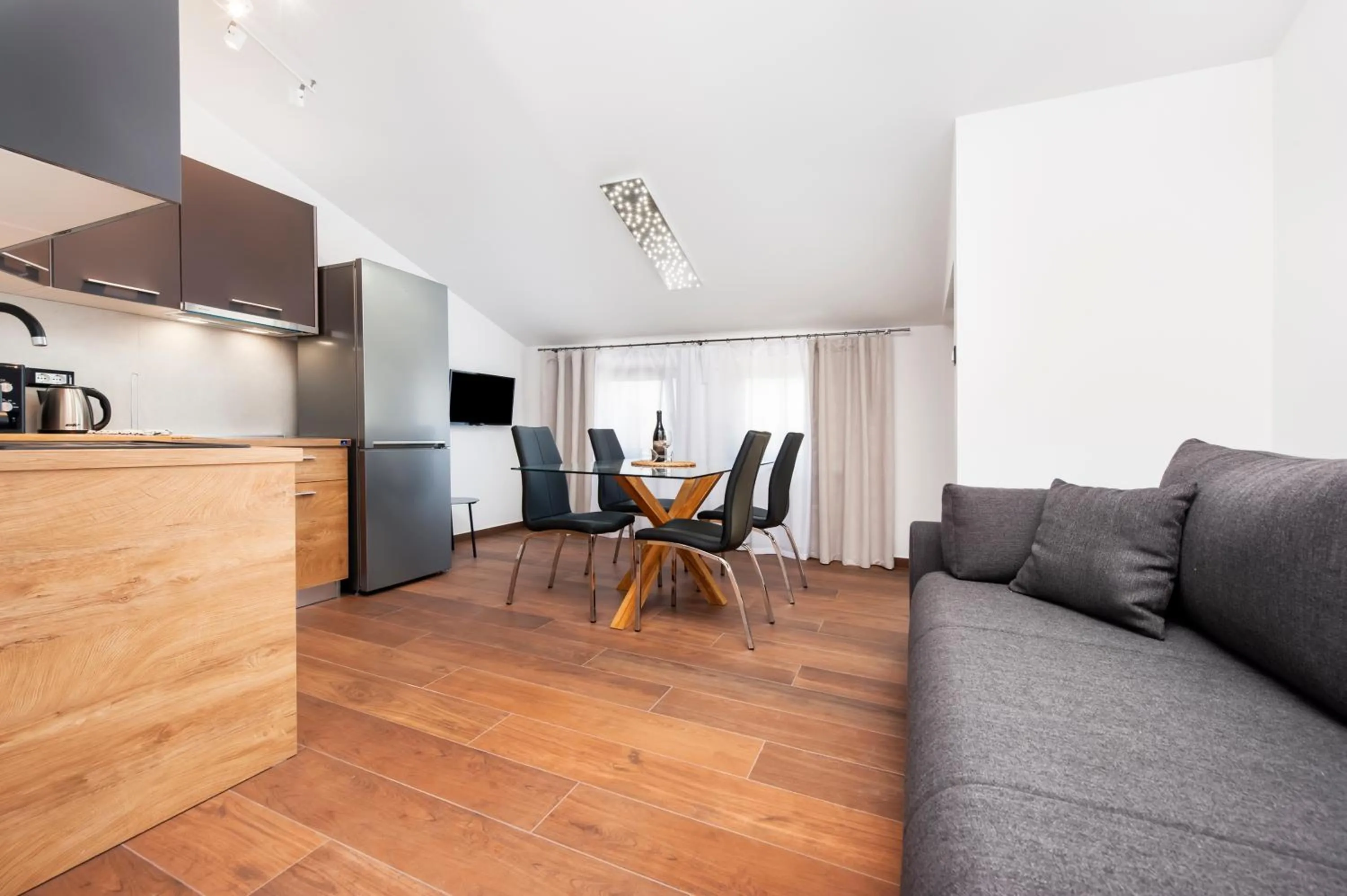 TV and multimedia in Apartments Sanja-New renovated