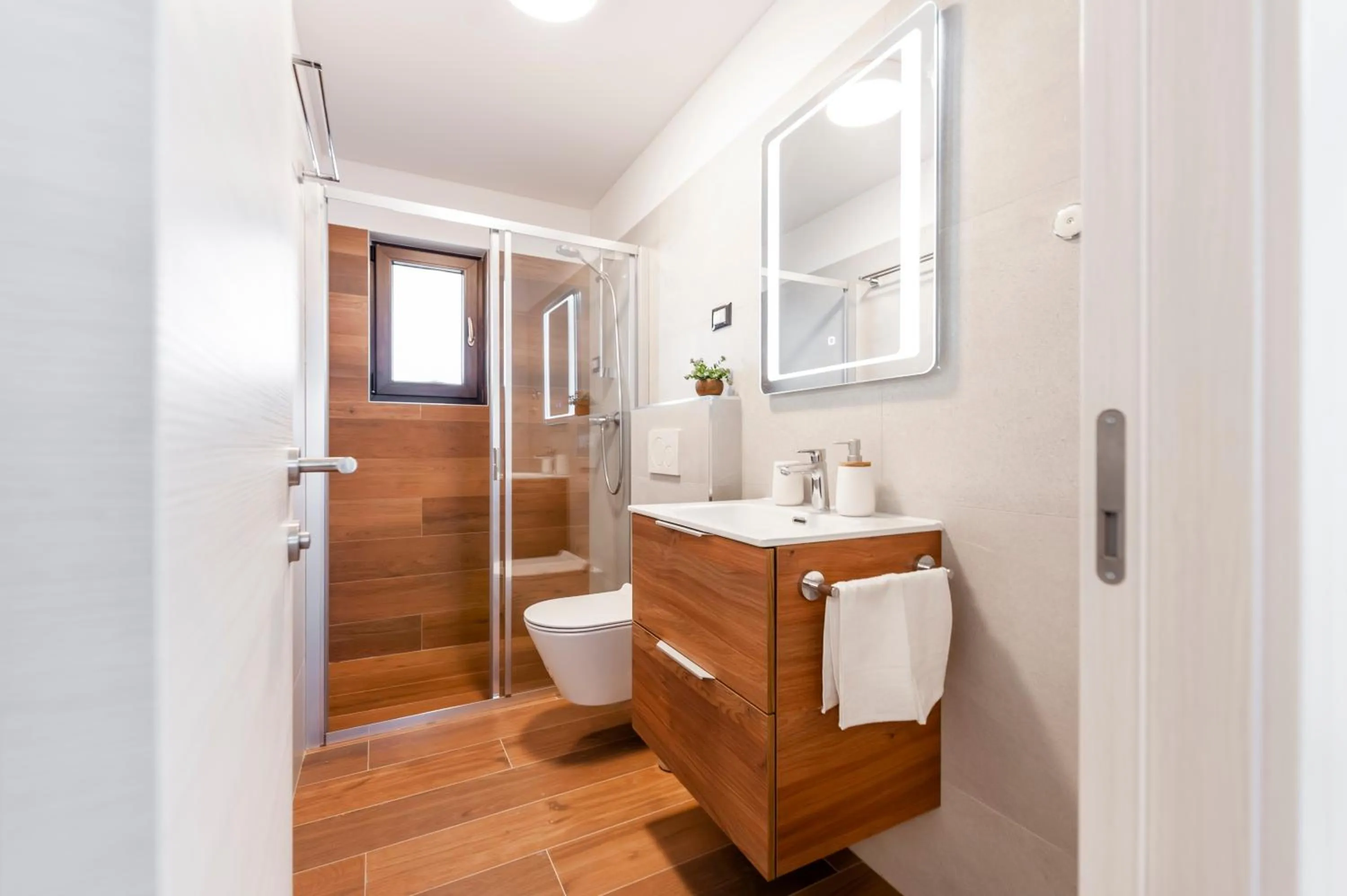 Shower in Apartments Sanja-New renovated
