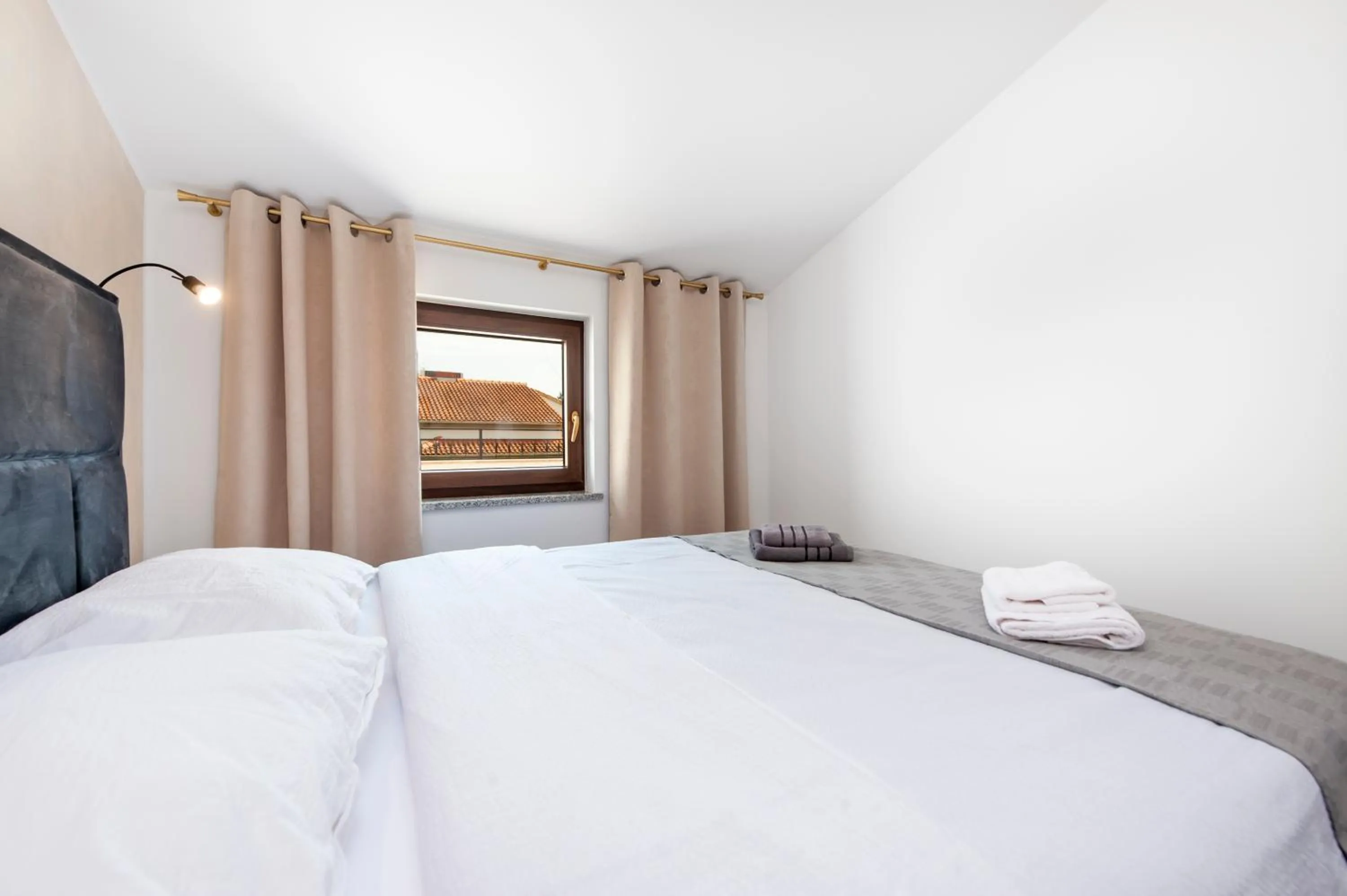 Bed in Apartments Sanja-New renovated