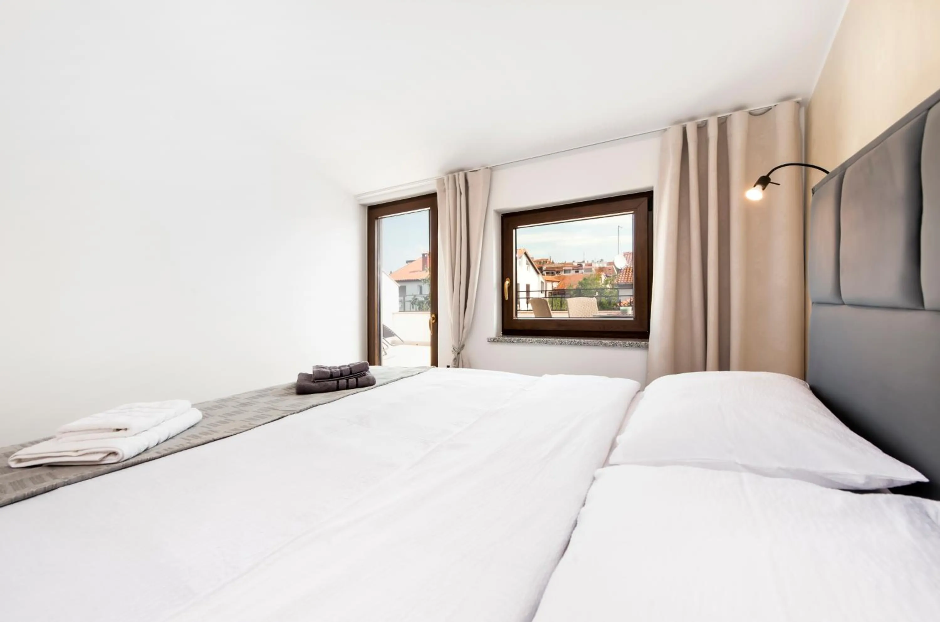 Bed in Apartments Sanja-New renovated