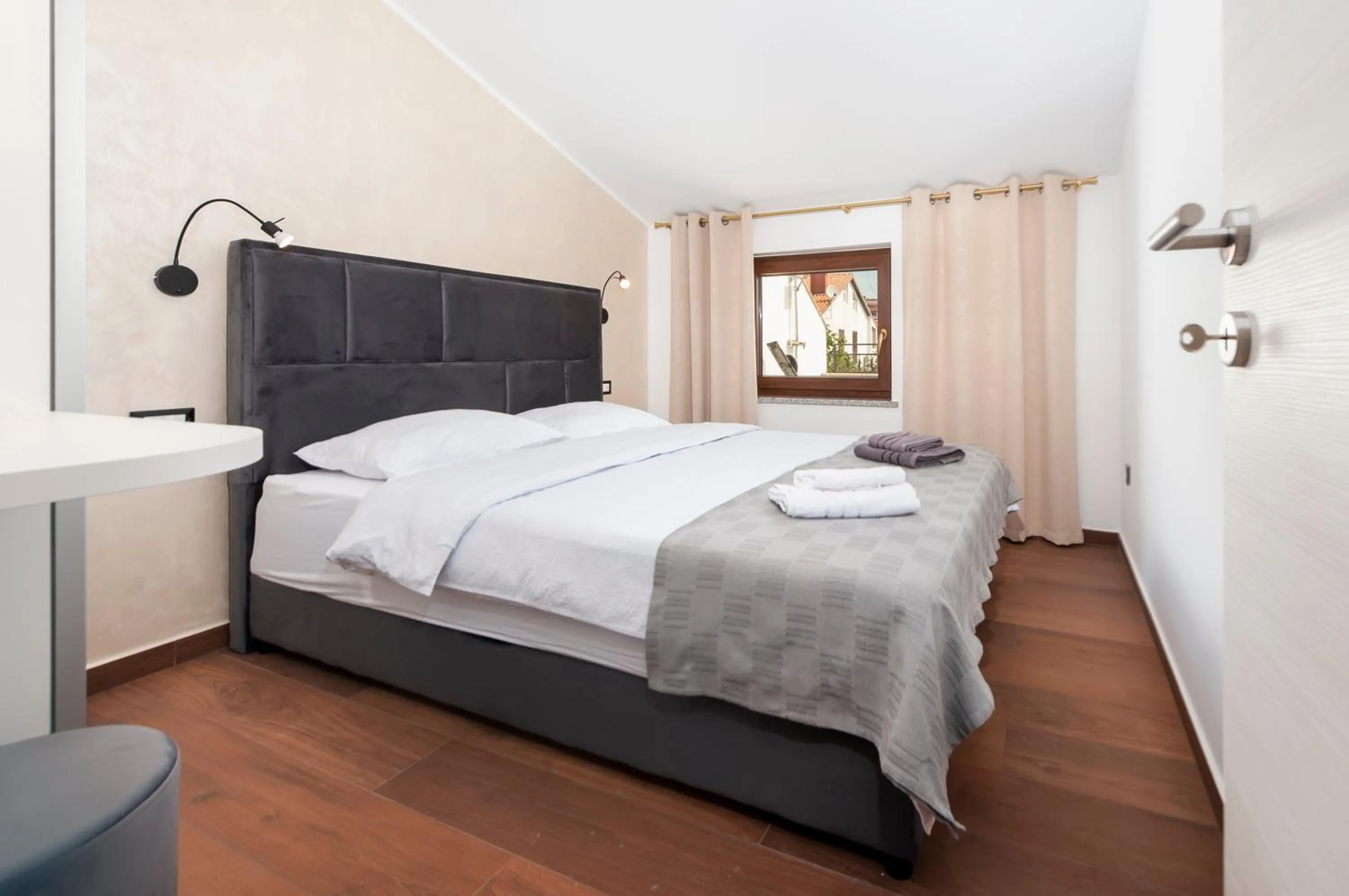 Bed in Apartments Sanja-New renovated