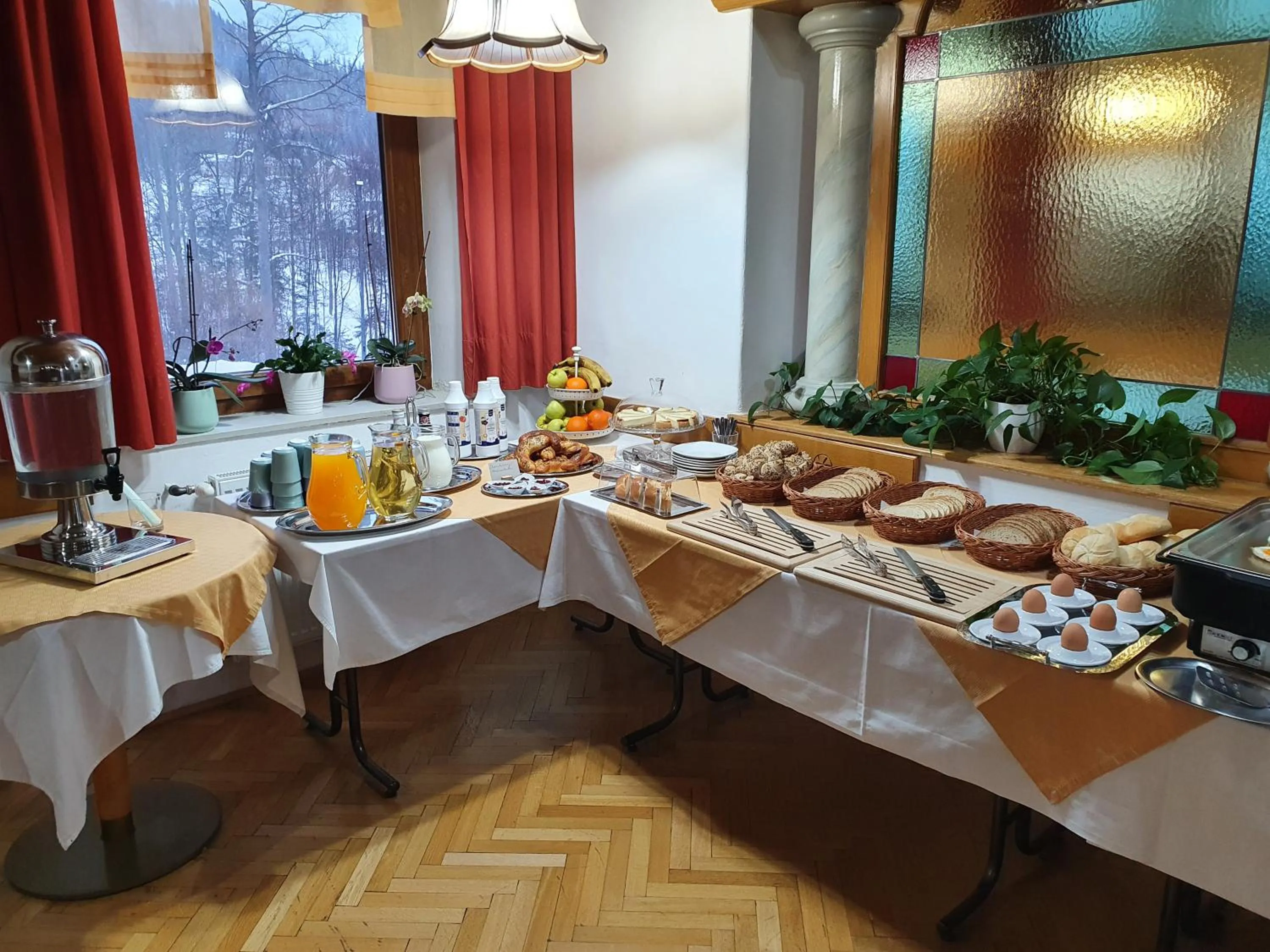 Restaurant/places to eat in Kurhotel Renona Rehabilitation