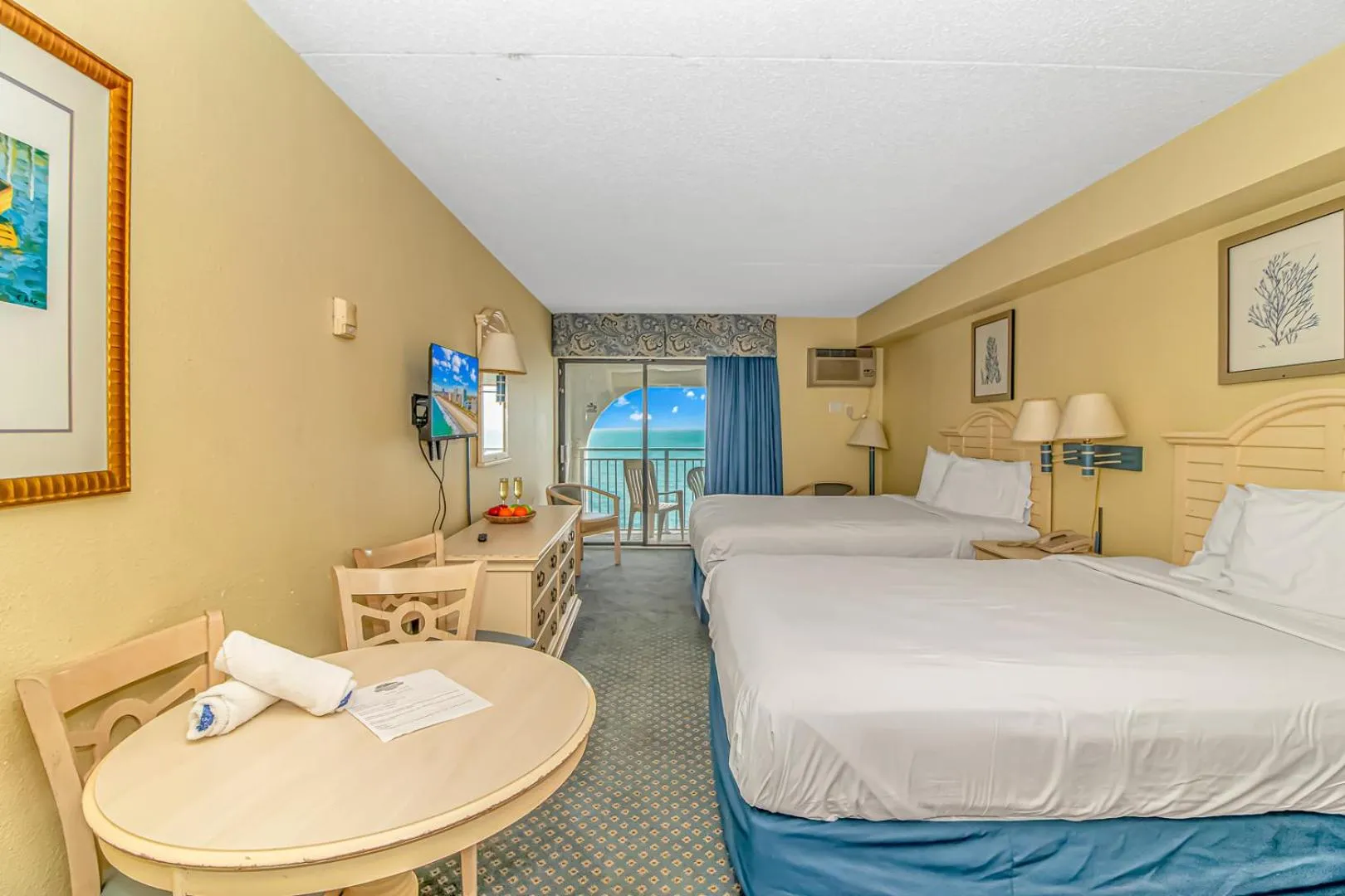 Bed in Direct Oceanfront Sea Mist Resort 21101