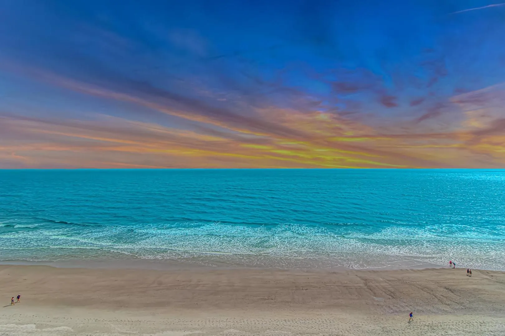 Direct Oceanfront Sea Mist Resort 21101