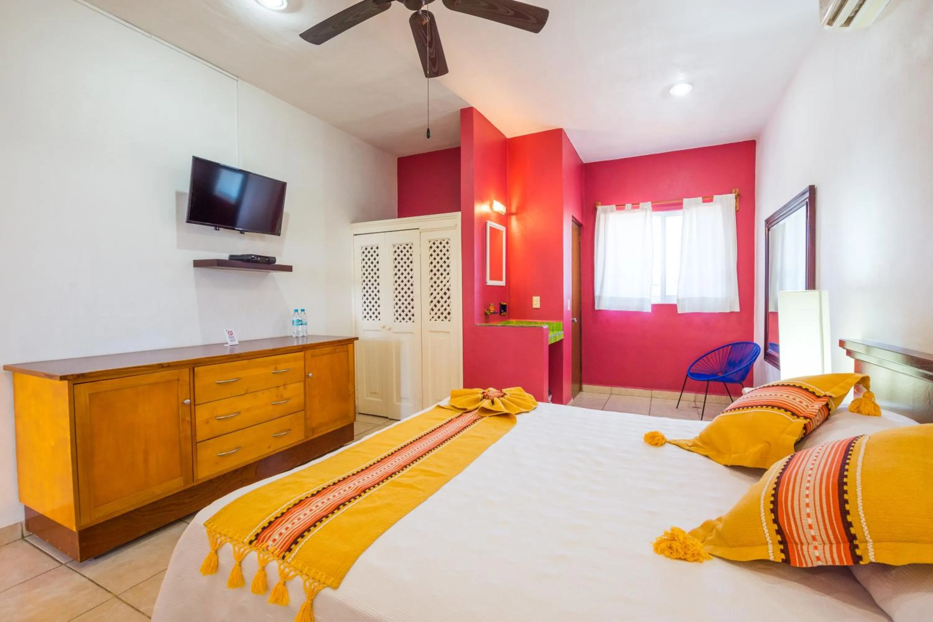 Photo of the whole room, Bed in Hotel Meson de Mita