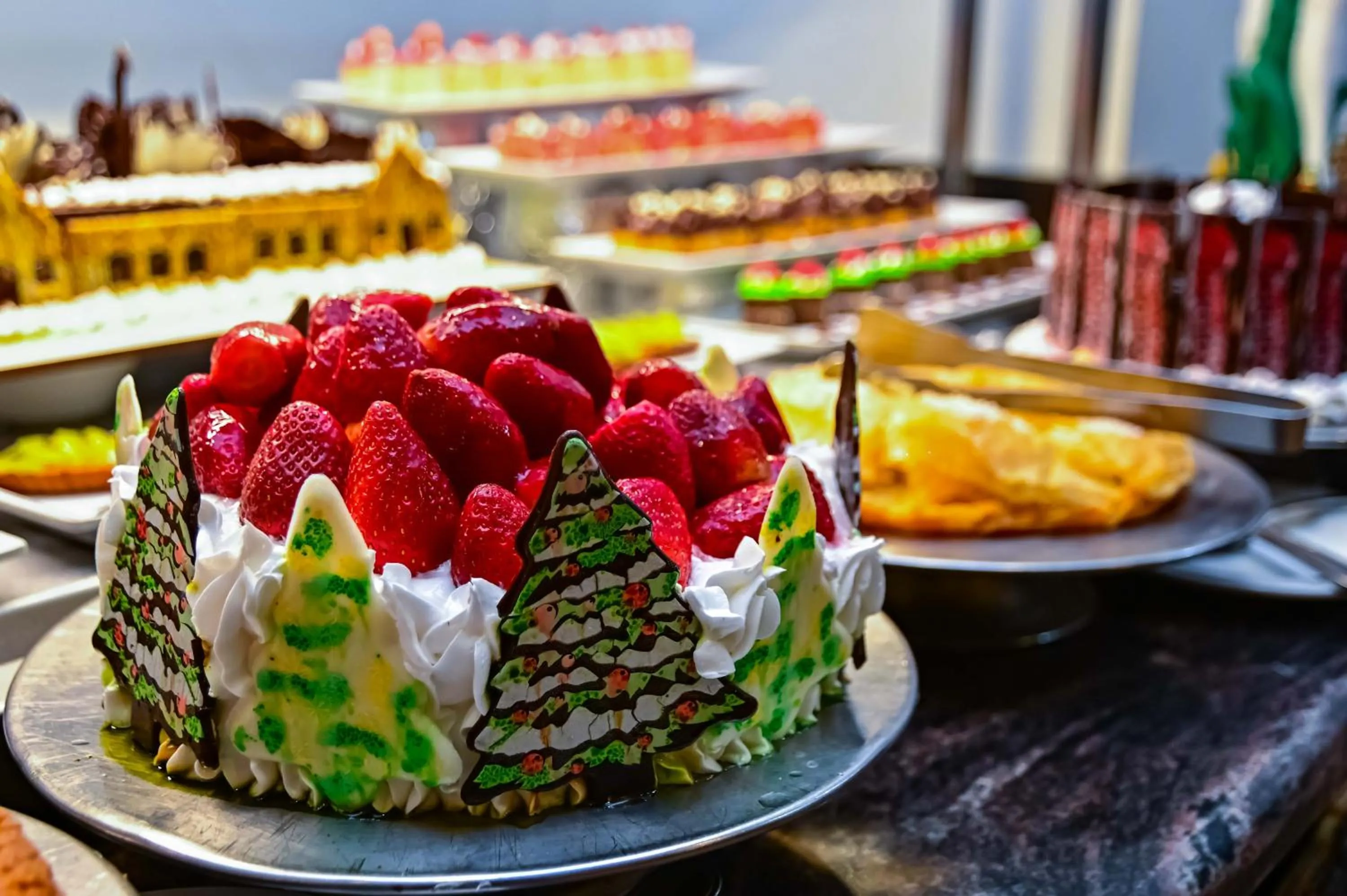 Food in New Eagles Aqua Park Resort