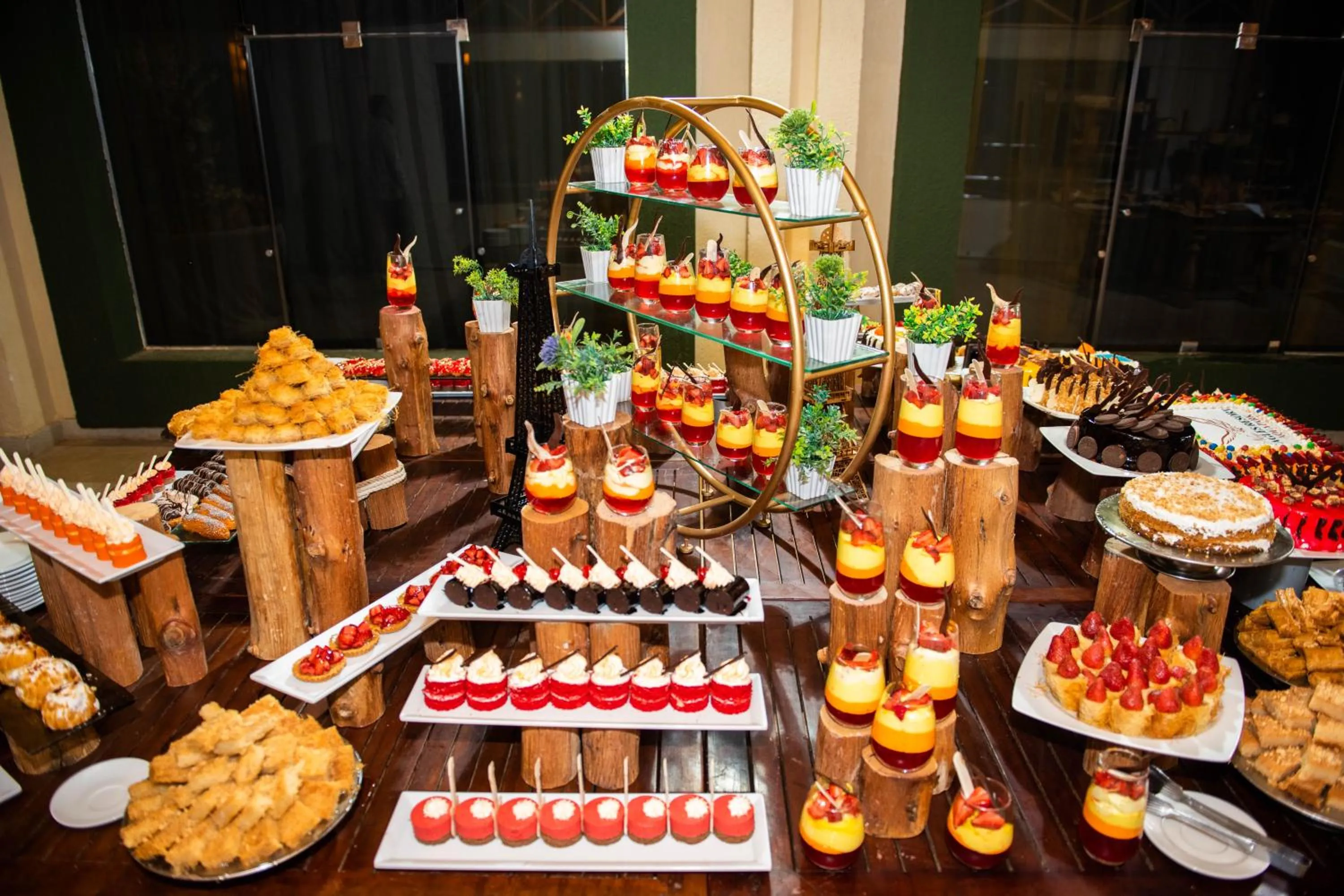 Food and drinks in New Eagles Aqua Park Resort