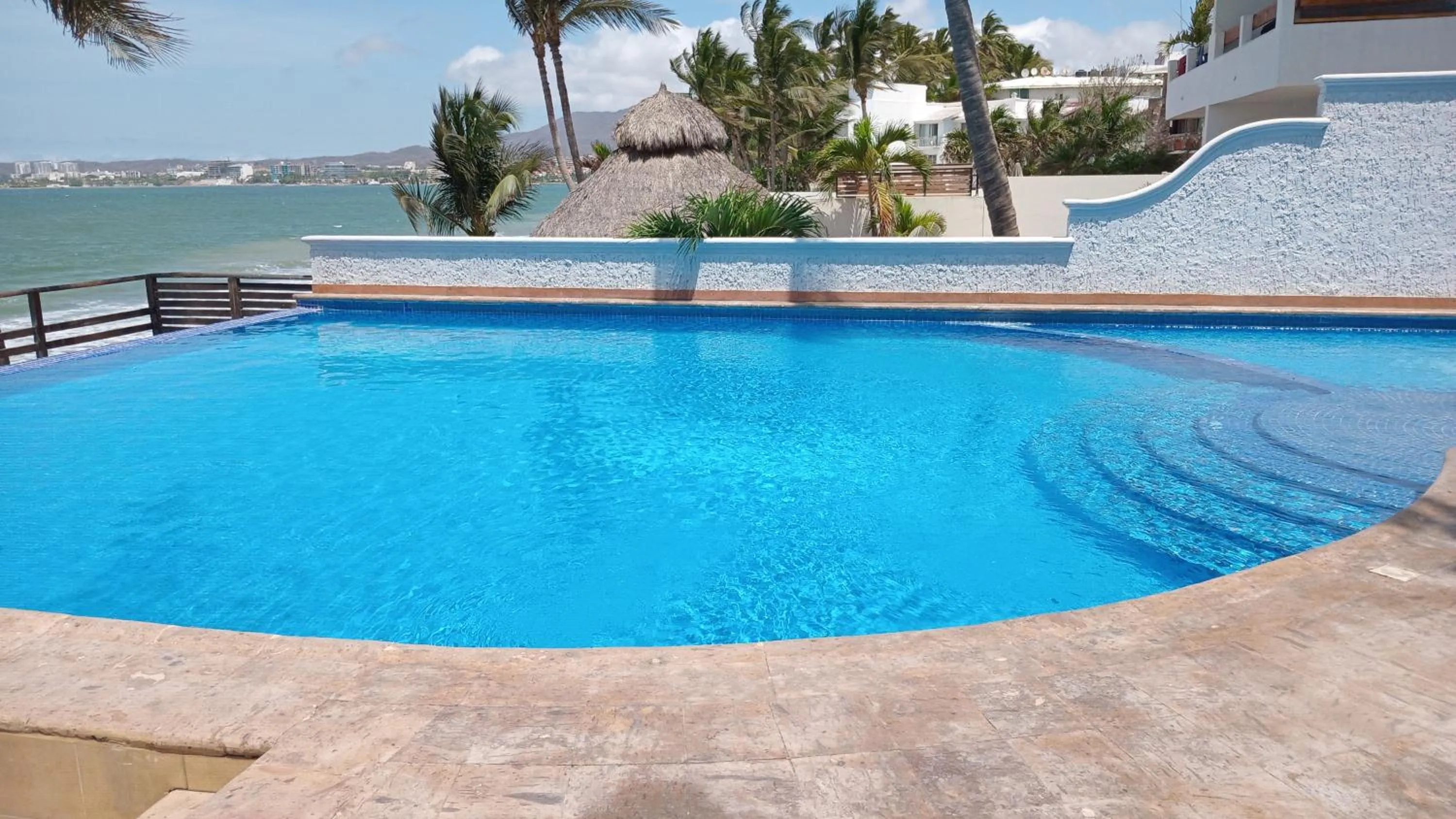 Swimming pool in Banderas Suites