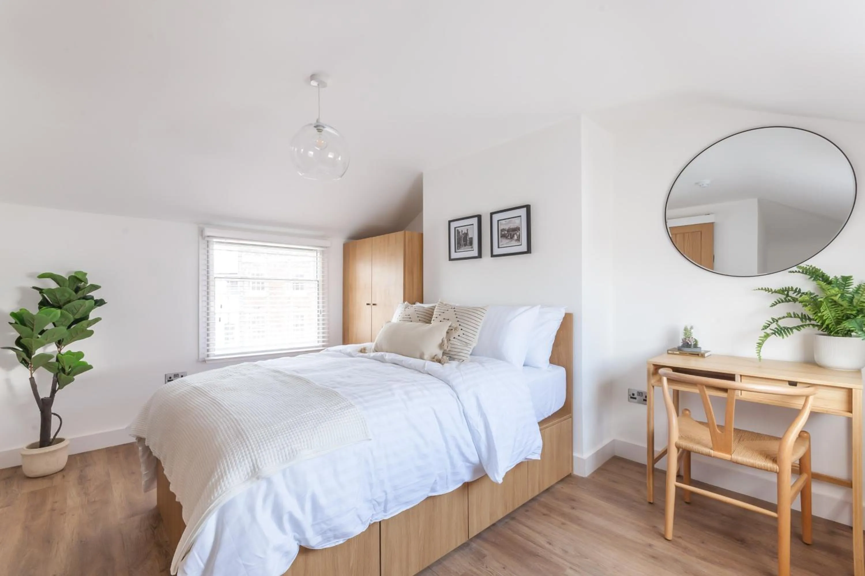 Bed in 14-16 Grosvenor Street Stylish Apartments - Chester