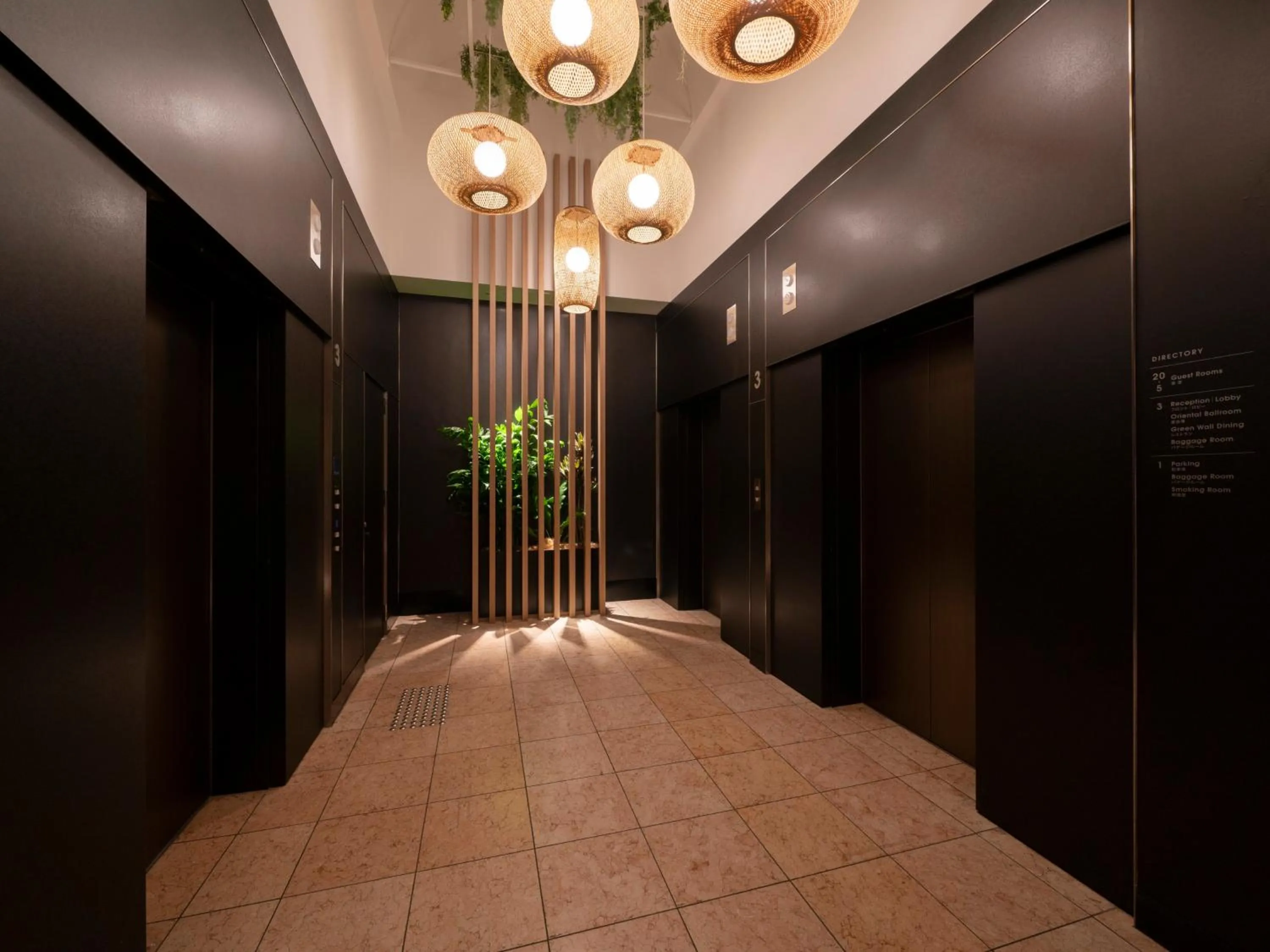 elevator in ORIENTAL HOTEL UNIVERSAL CITY