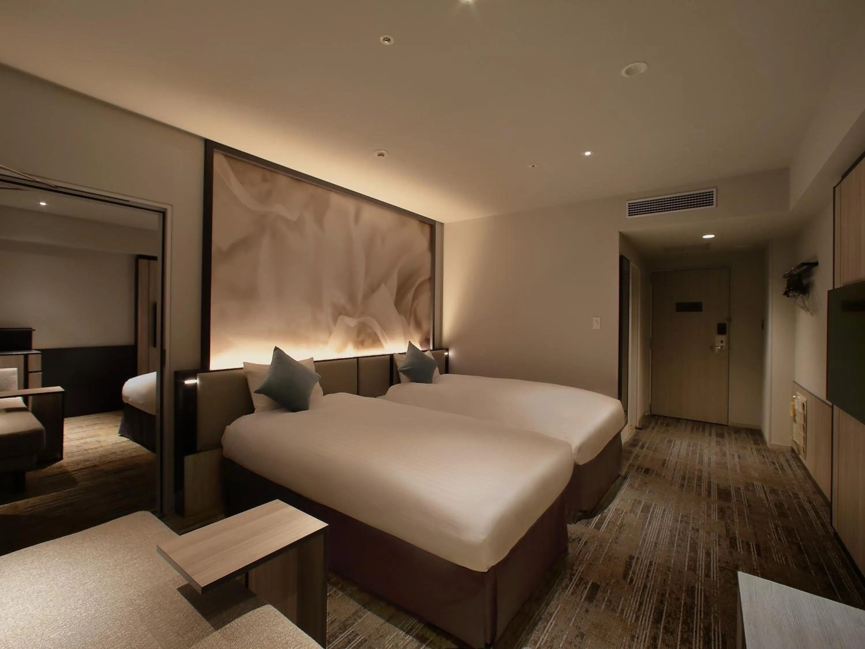 Photo of the whole room, Bed in ORIENTAL HOTEL UNIVERSAL CITY