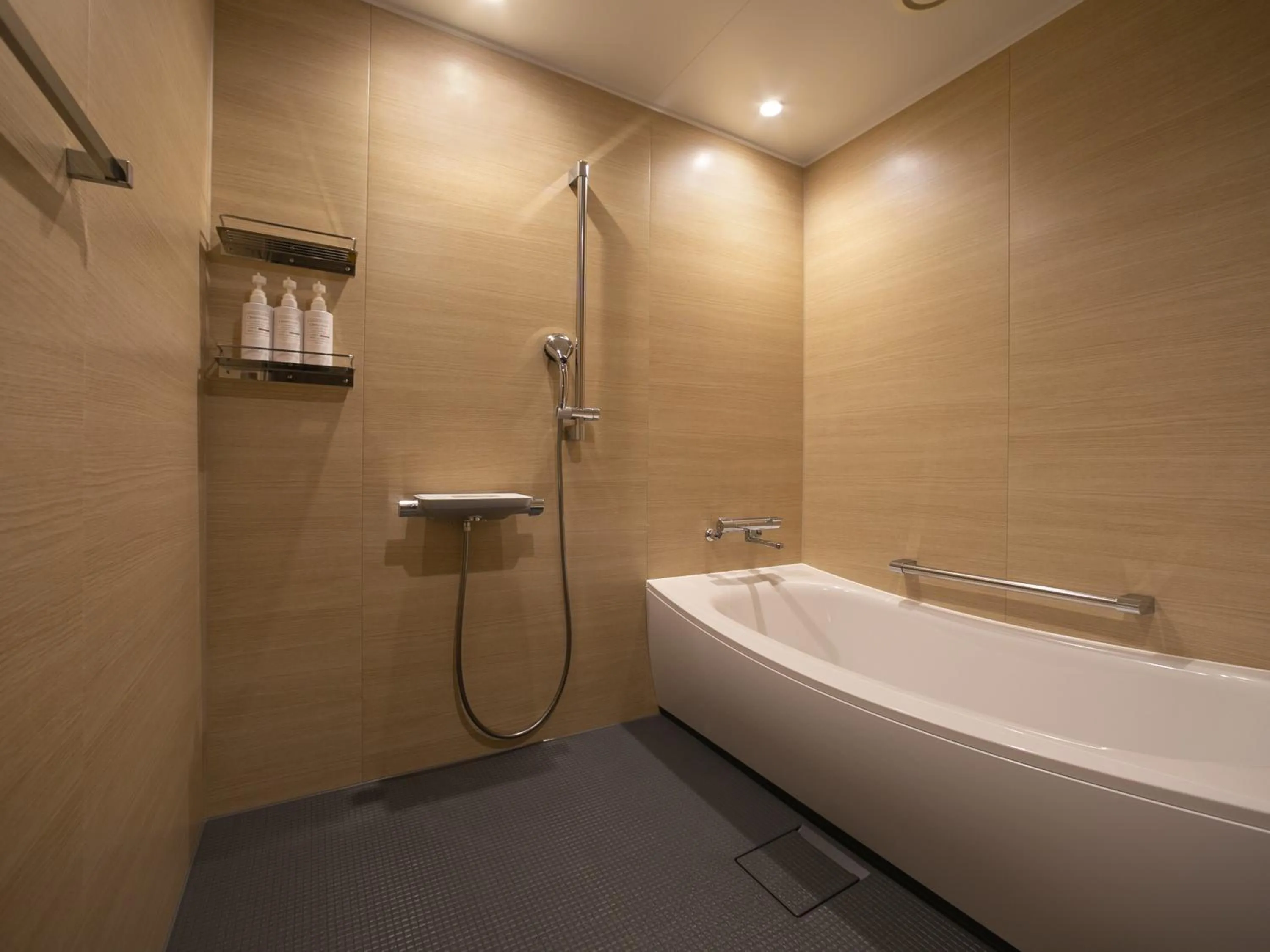 Bath in ORIENTAL HOTEL UNIVERSAL CITY