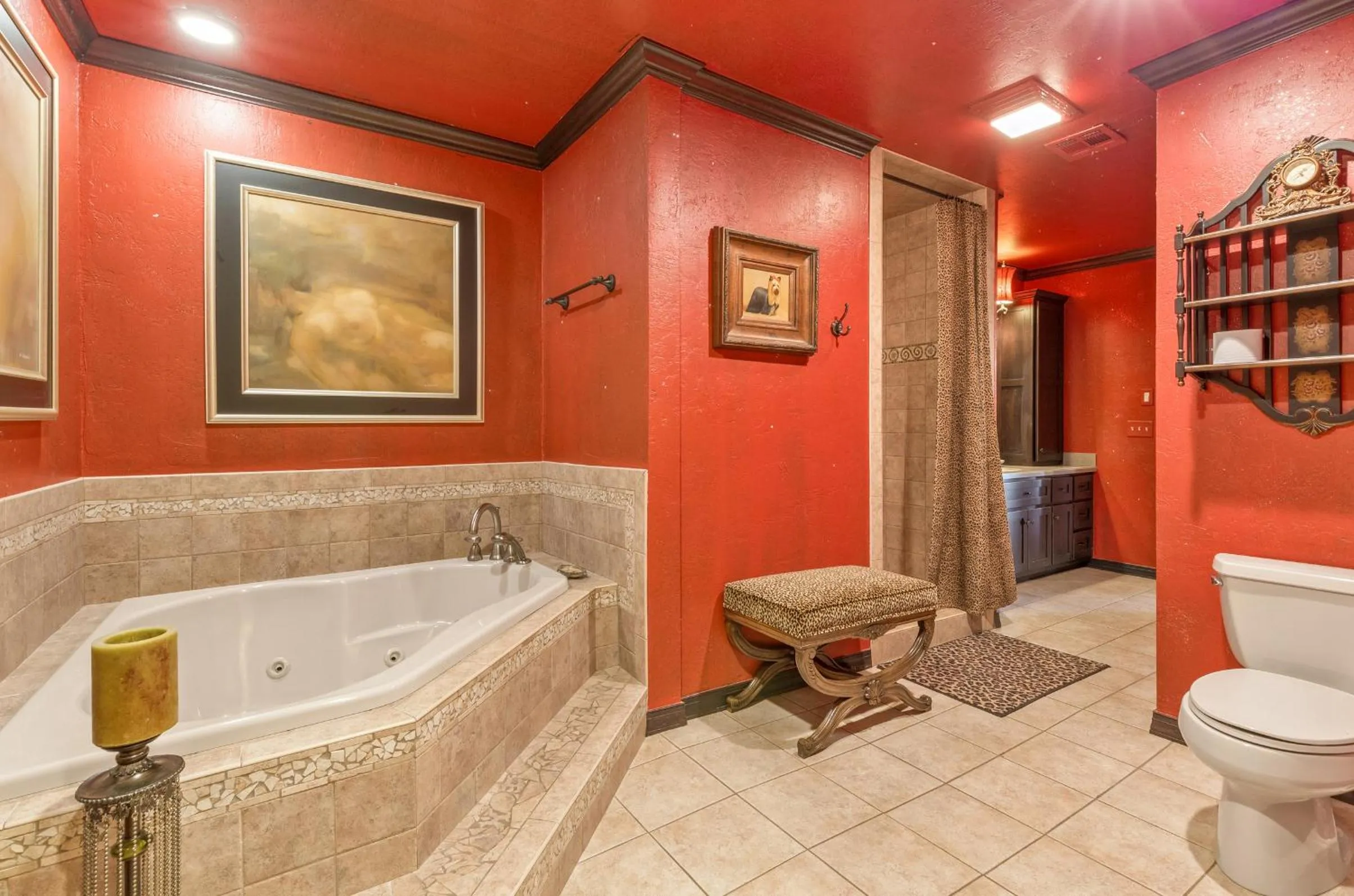 Bathroom in The Funky Monkey Inn