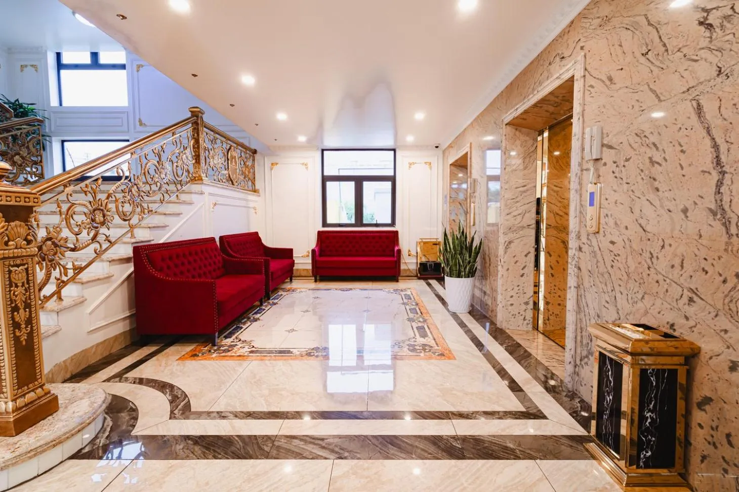 elevator in GRAND VIEW PALACE HA LONG HOTEL