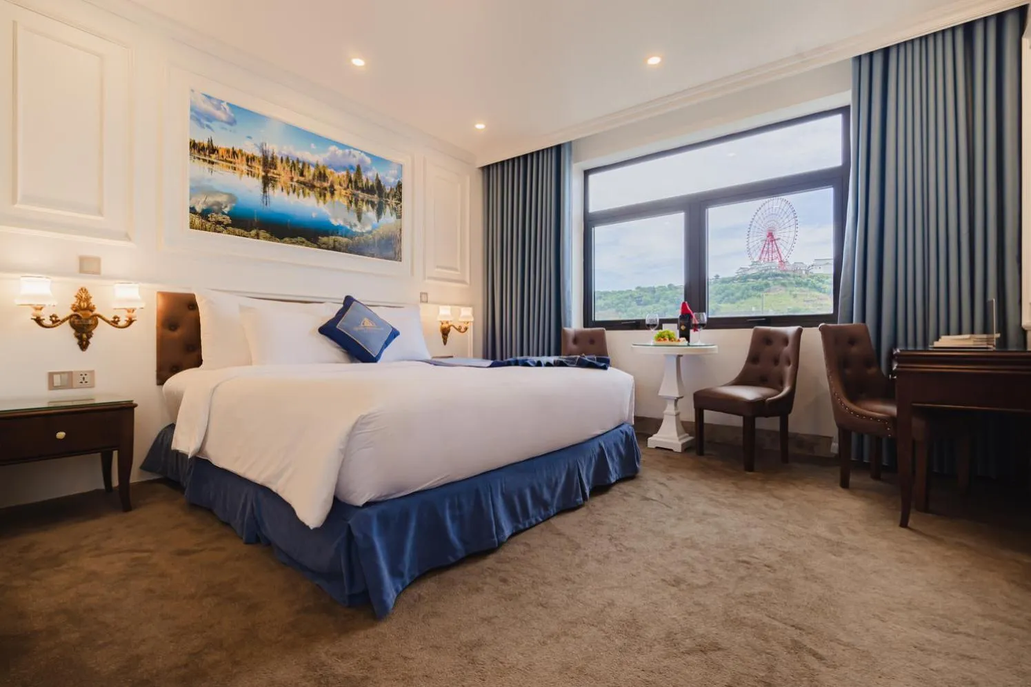 Bed in GRAND VIEW PALACE HA LONG HOTEL