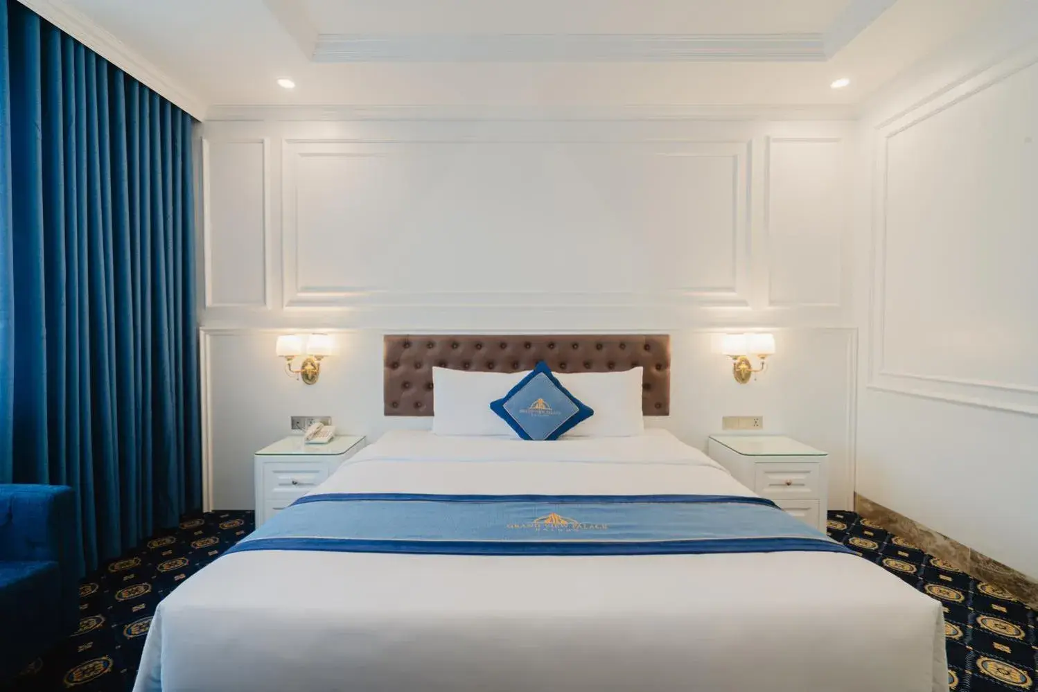 Deluxe Double or Twin Room with City View in GRAND VIEW PALACE HA LONG HOTEL Deluxe Double or Twin Room with City View in GRAND VIEW PALACE HA LONG HOTEL