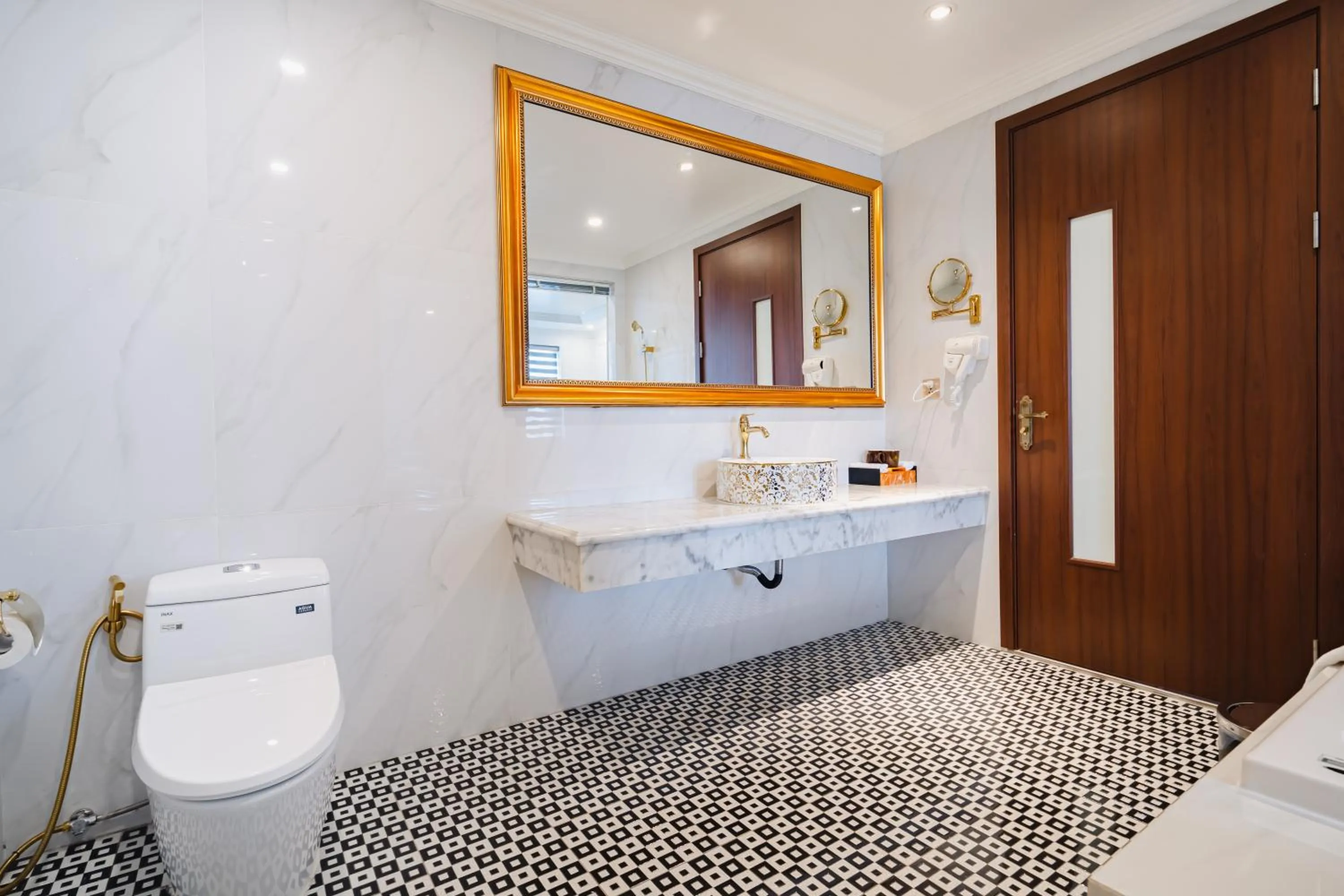 GRAND VIEW PALACE HA LONG HOTEL