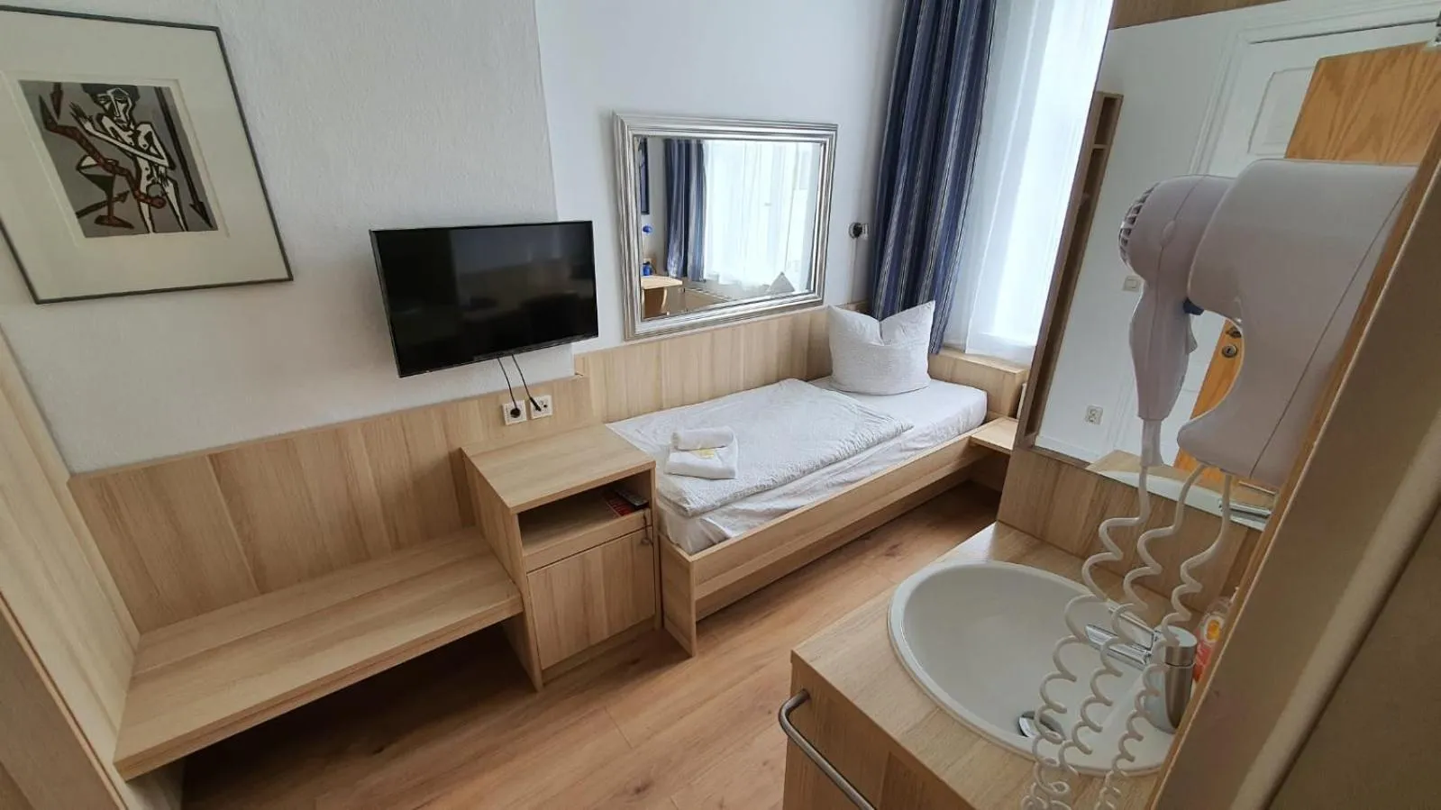 Staff, Bed in Bornholmer Hof im Prenzlauer Berg