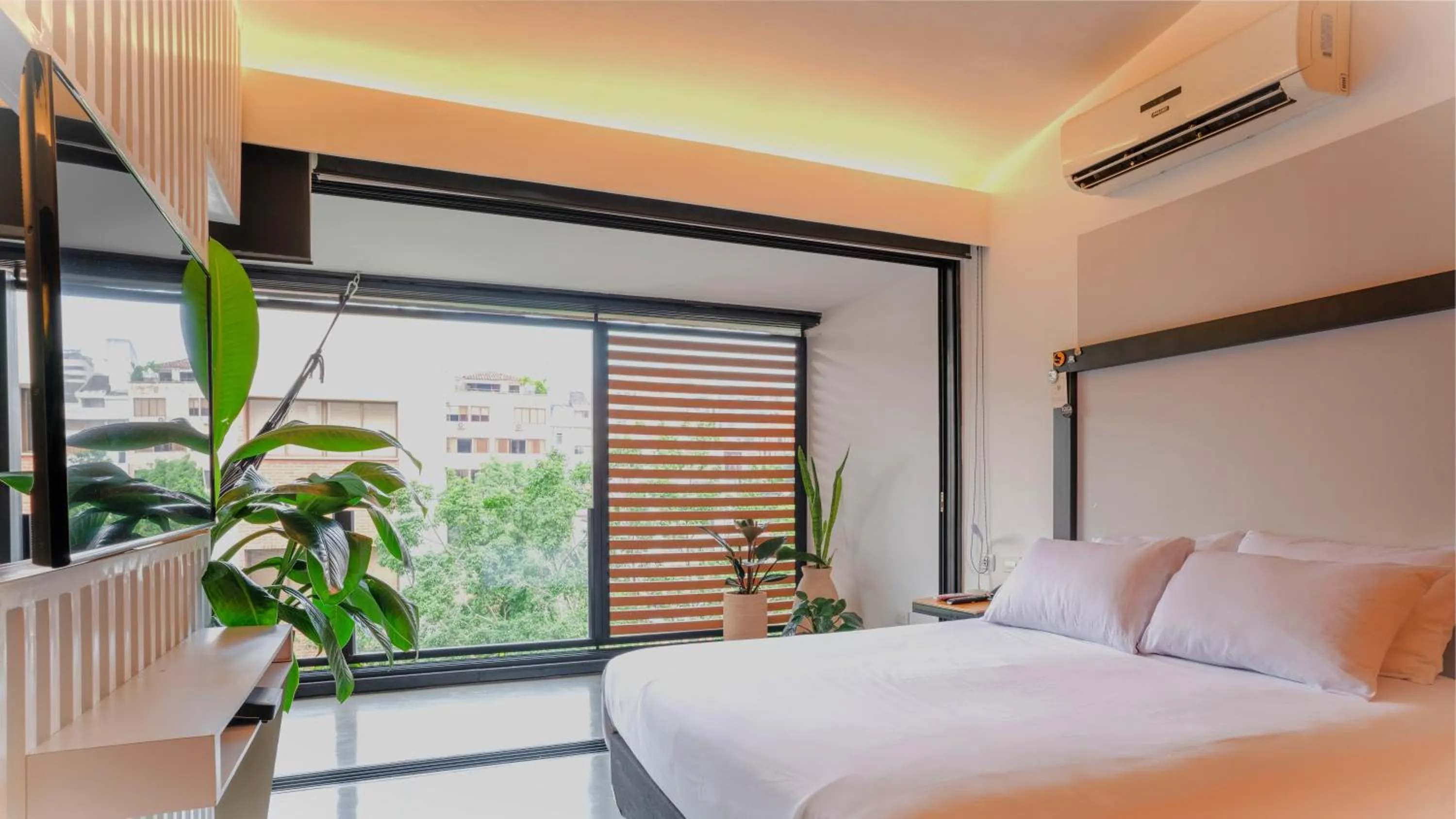 Bedroom, Bed in Hotel El Peñon by Bithotels