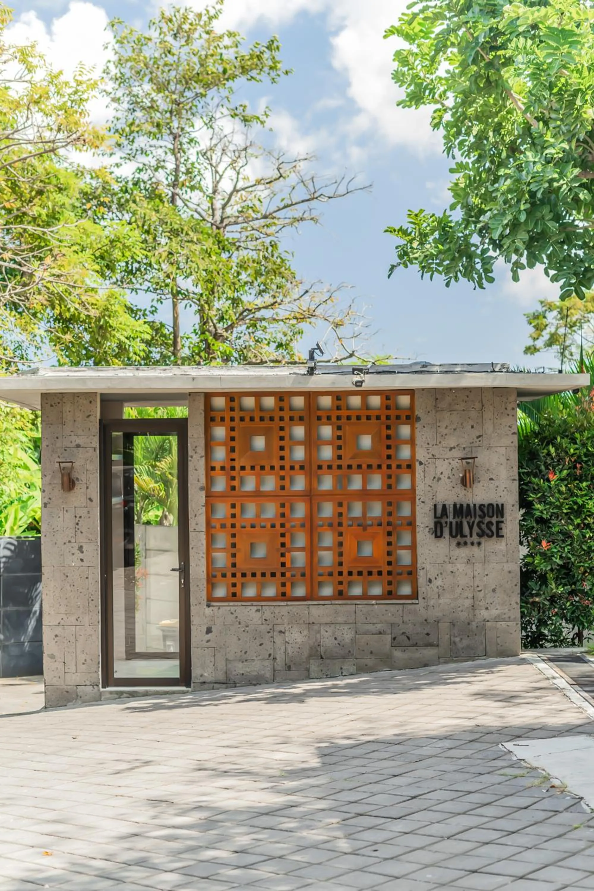 Day in La Maison d'Ulysse - Luxury 4-Bedroom Villa with Pool in Canggu