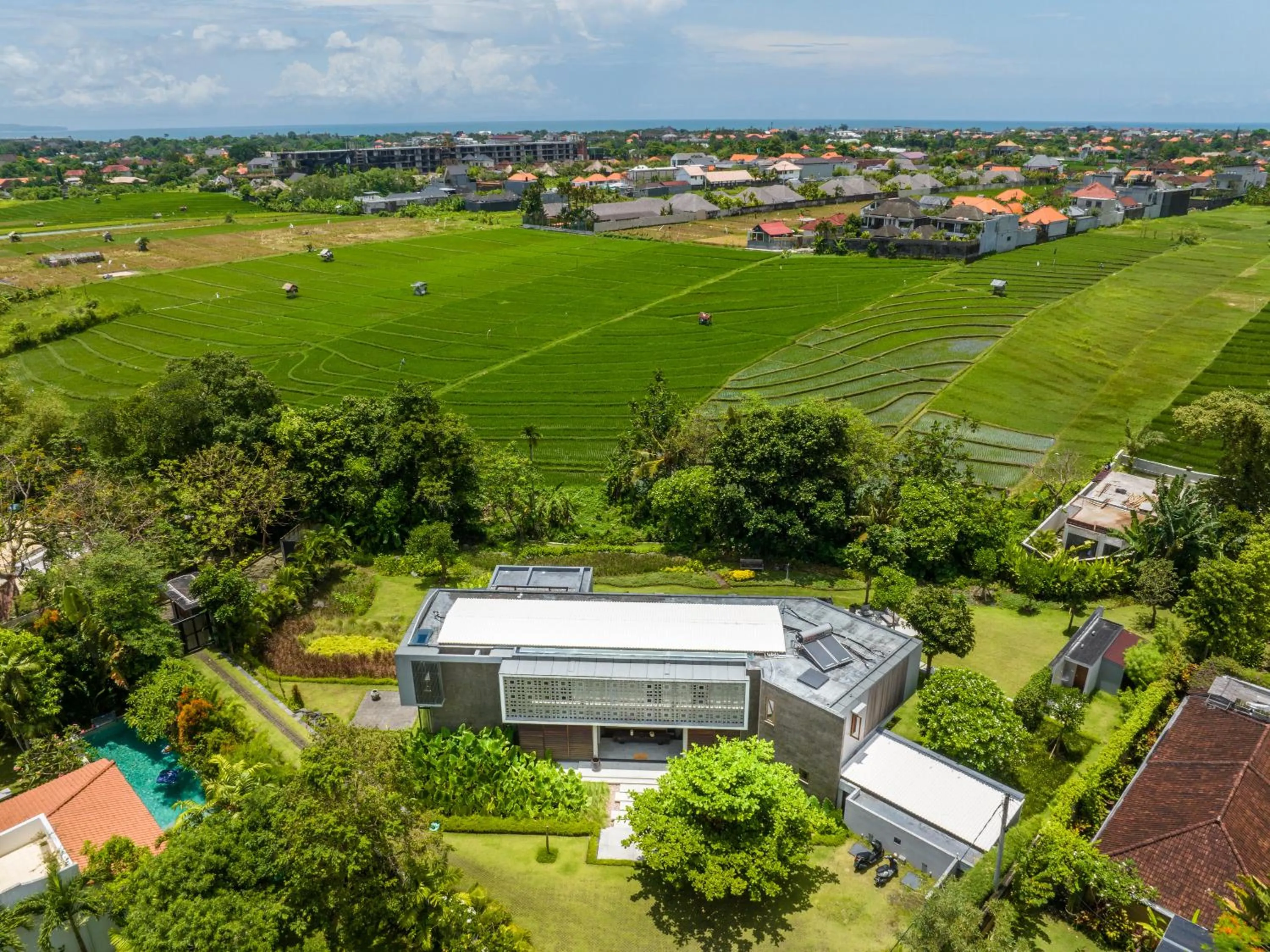 La Maison d'Ulysse - Luxury 4BR Villa Surrounded by Rice Paddies