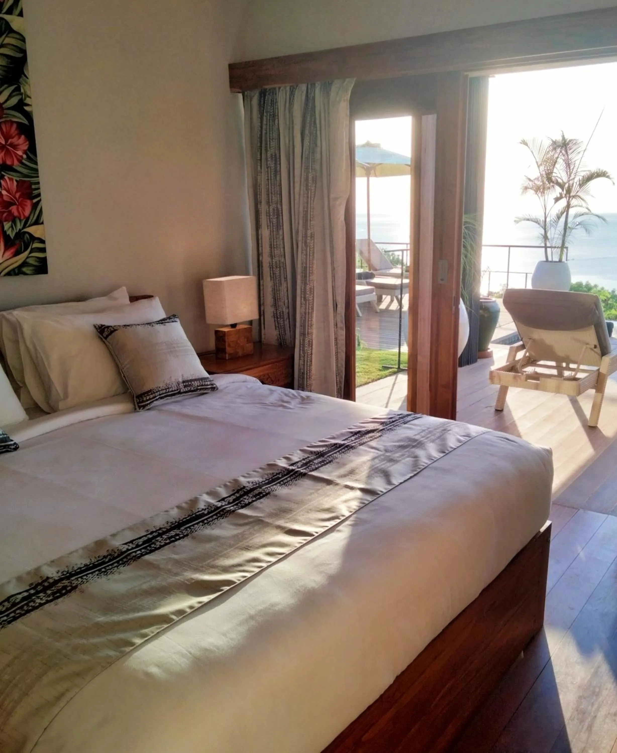 Bedroom, Bed in Paradise Garage Komodo Villa