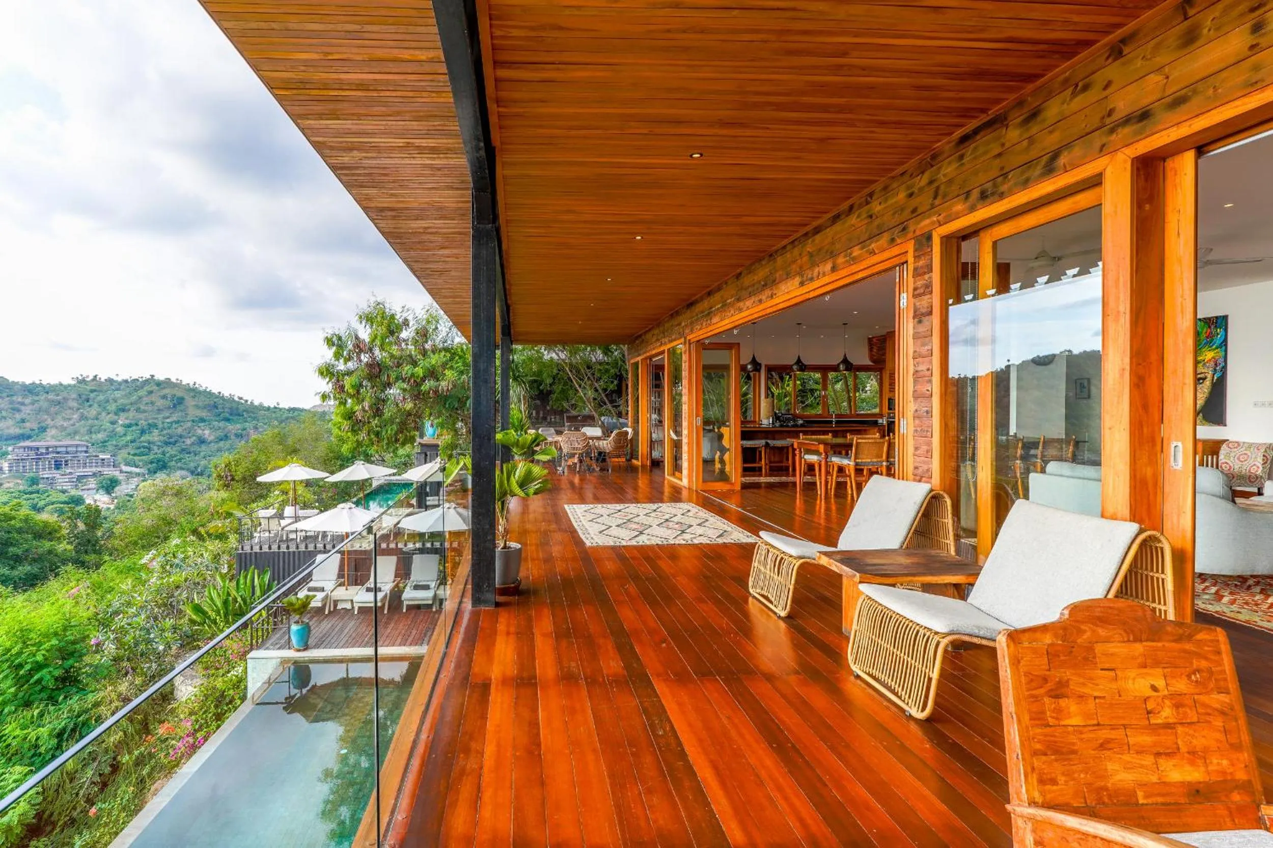 Balcony/Terrace in Paradise Garage Komodo Villa