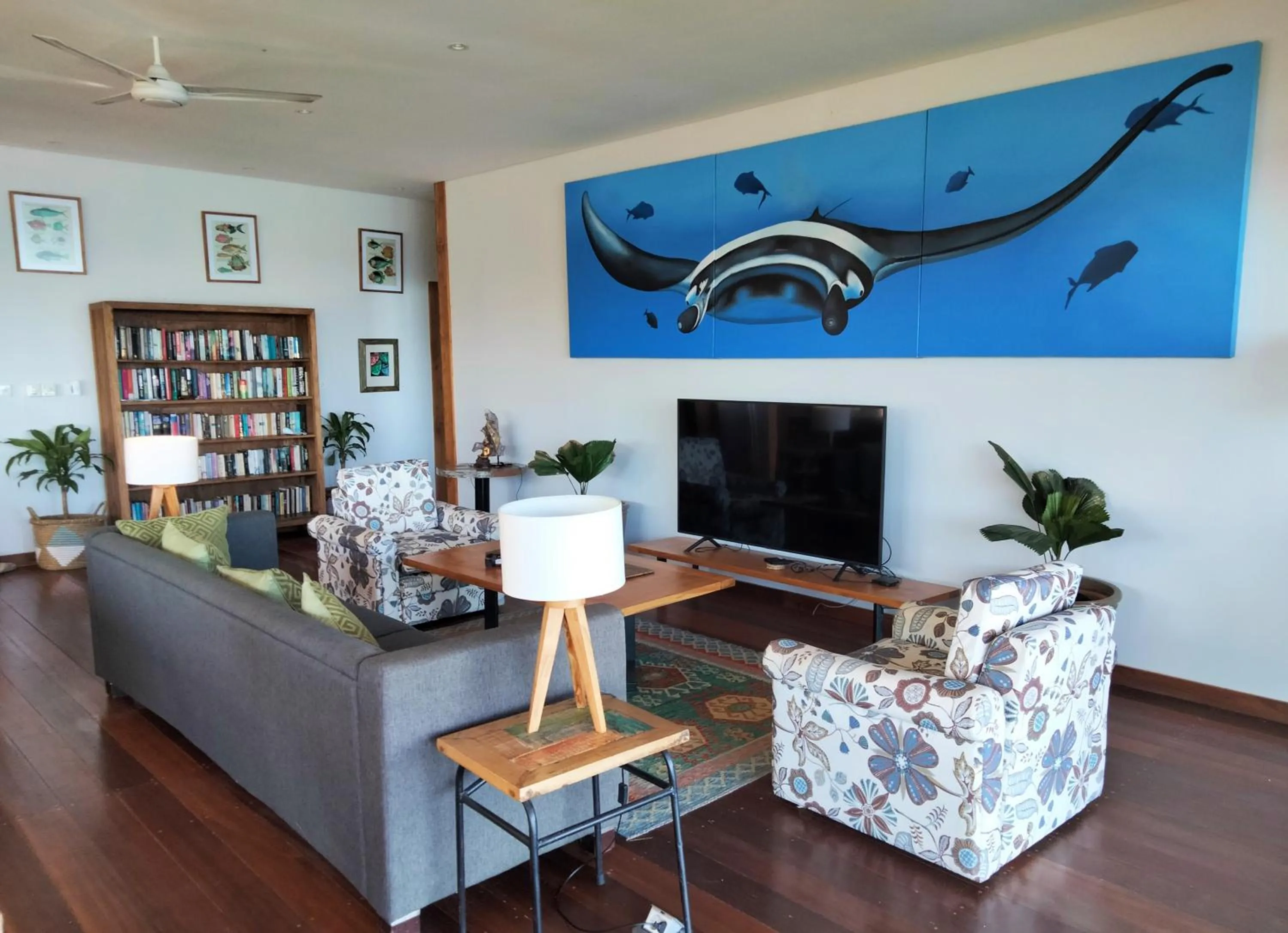 Living room in Paradise Garage Komodo Villa