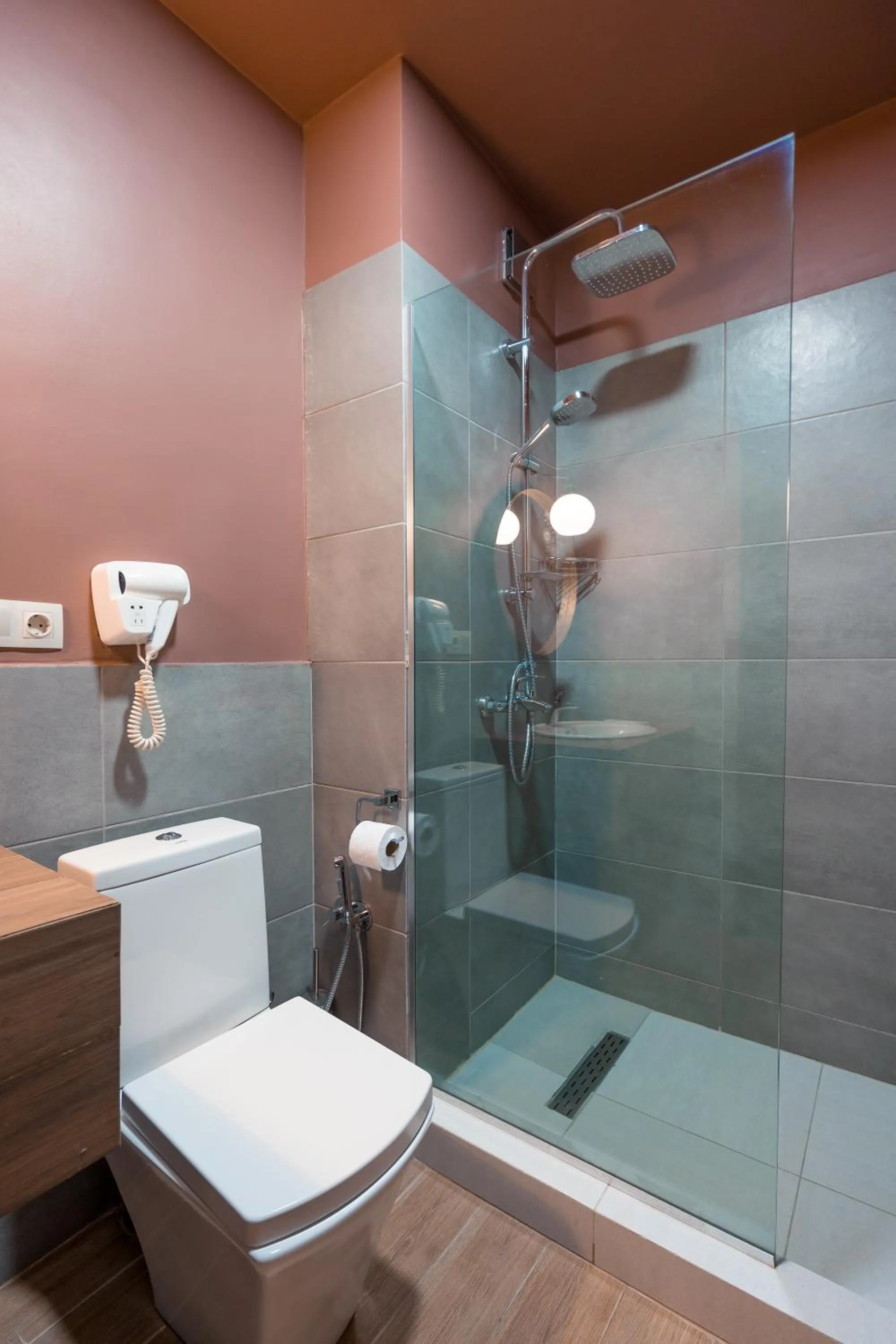 Shower in Matiane Boutique Hotel