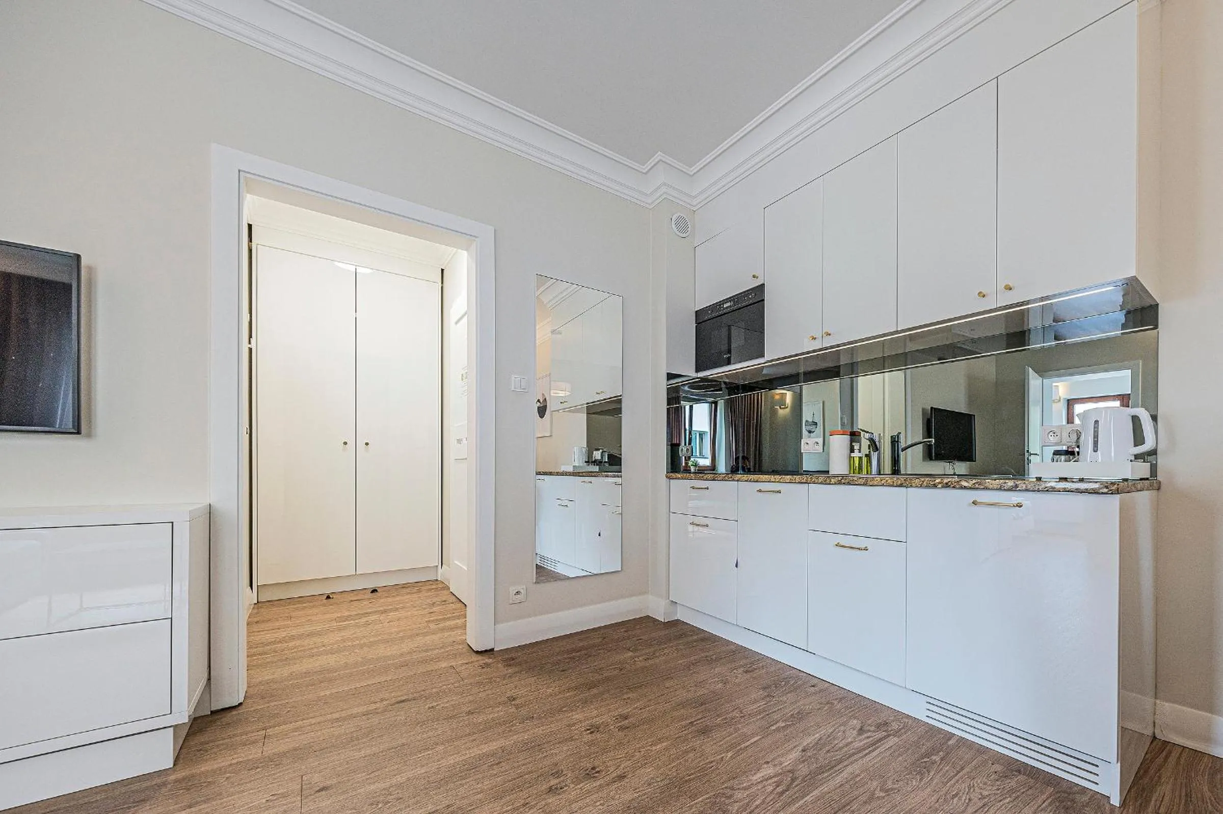 Coffee/tea facilities in Apartamenty Martini