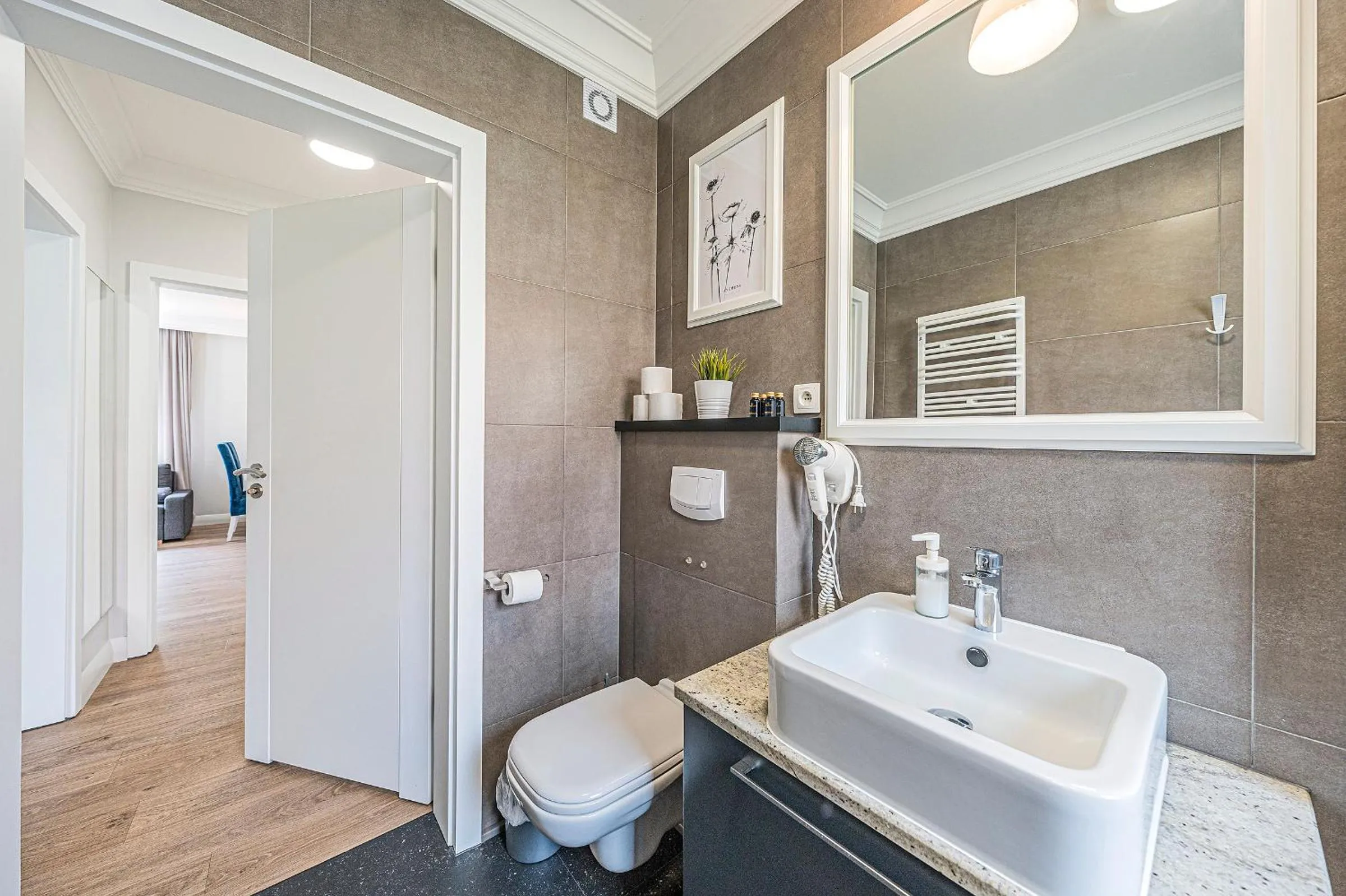 Toilet in Apartamenty Martini